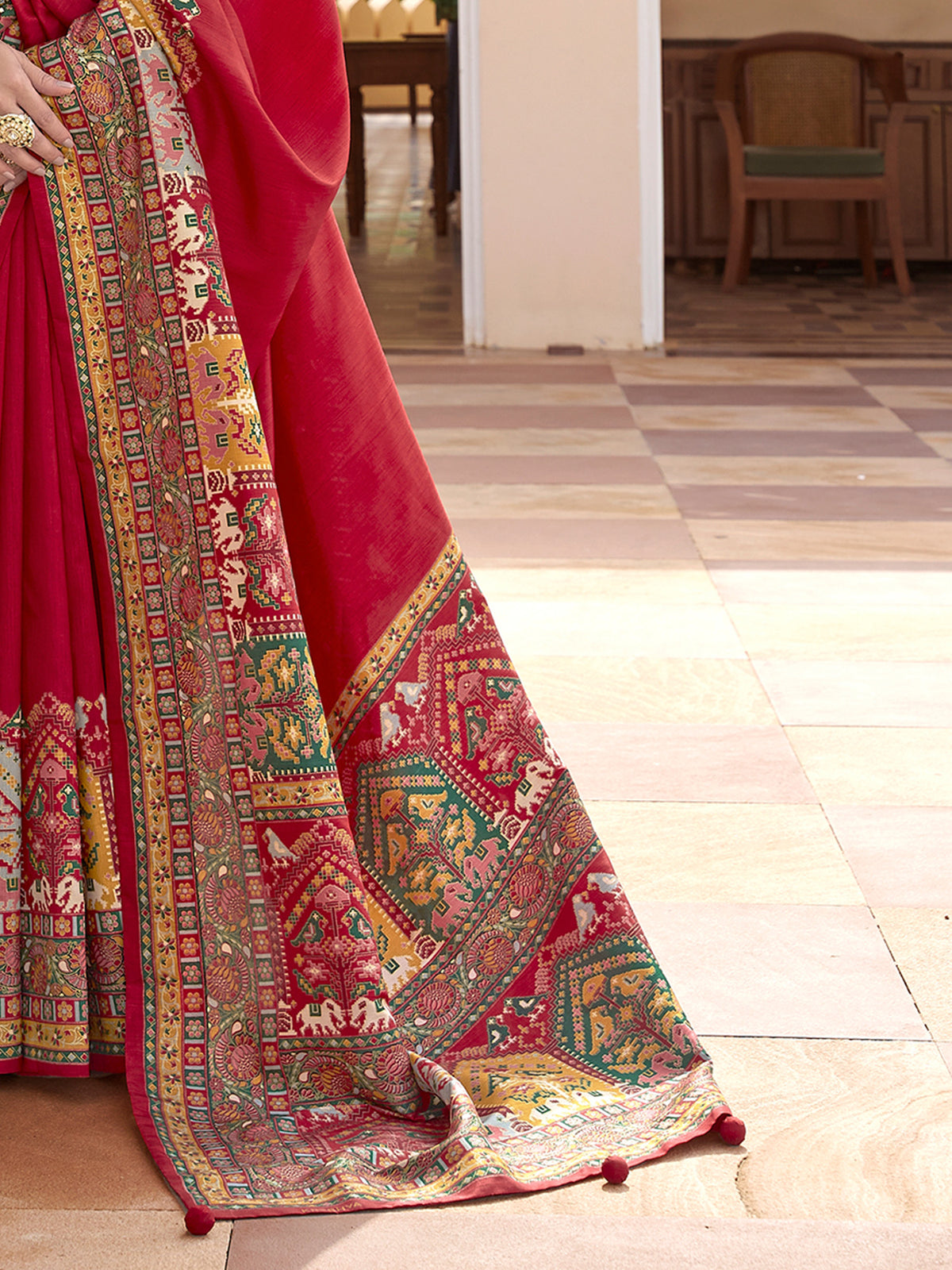 Red Silk Blend saree – detail view 3