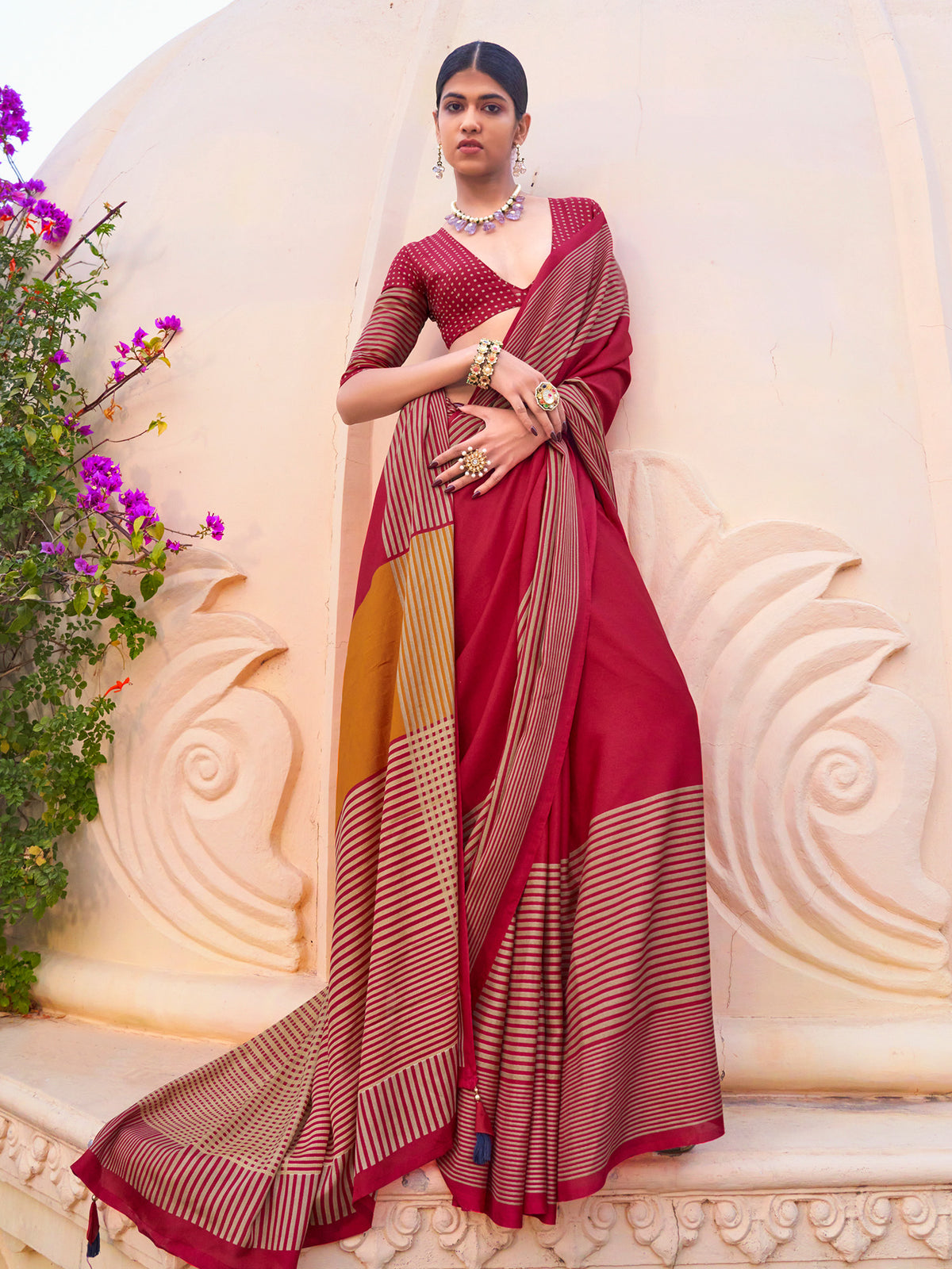 Pink Silk Blend saree – detail view 1