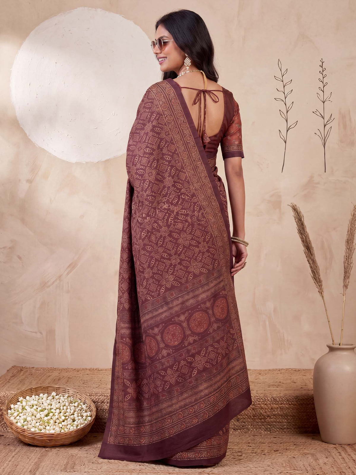Maroon Silk Blend saree – detail view 1