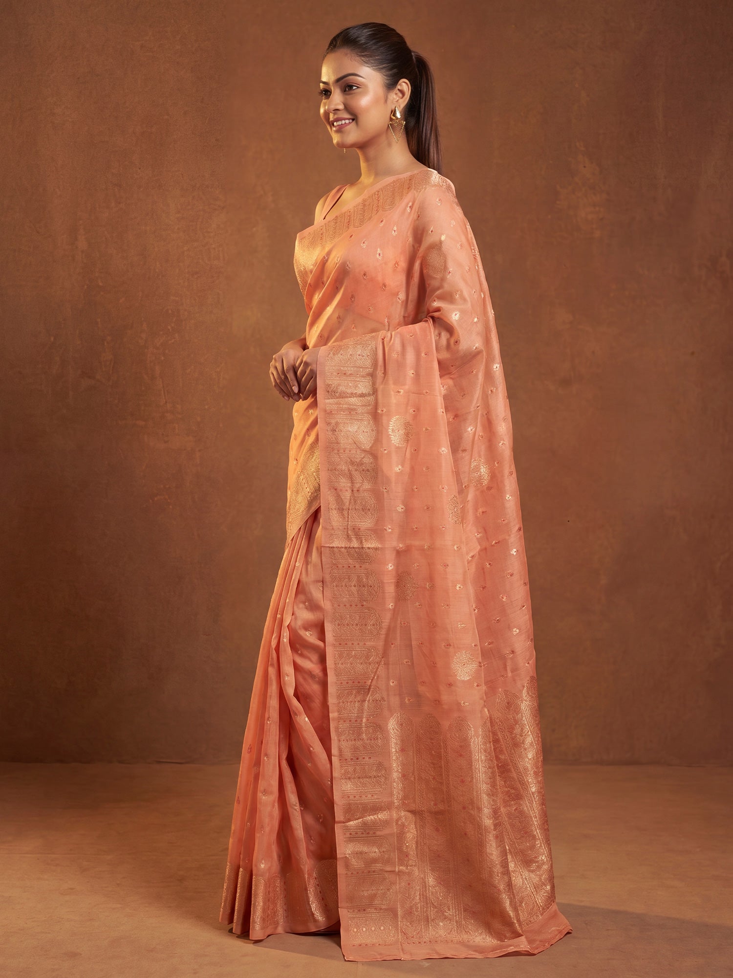 Orange Silk Blend saree – detail view 2