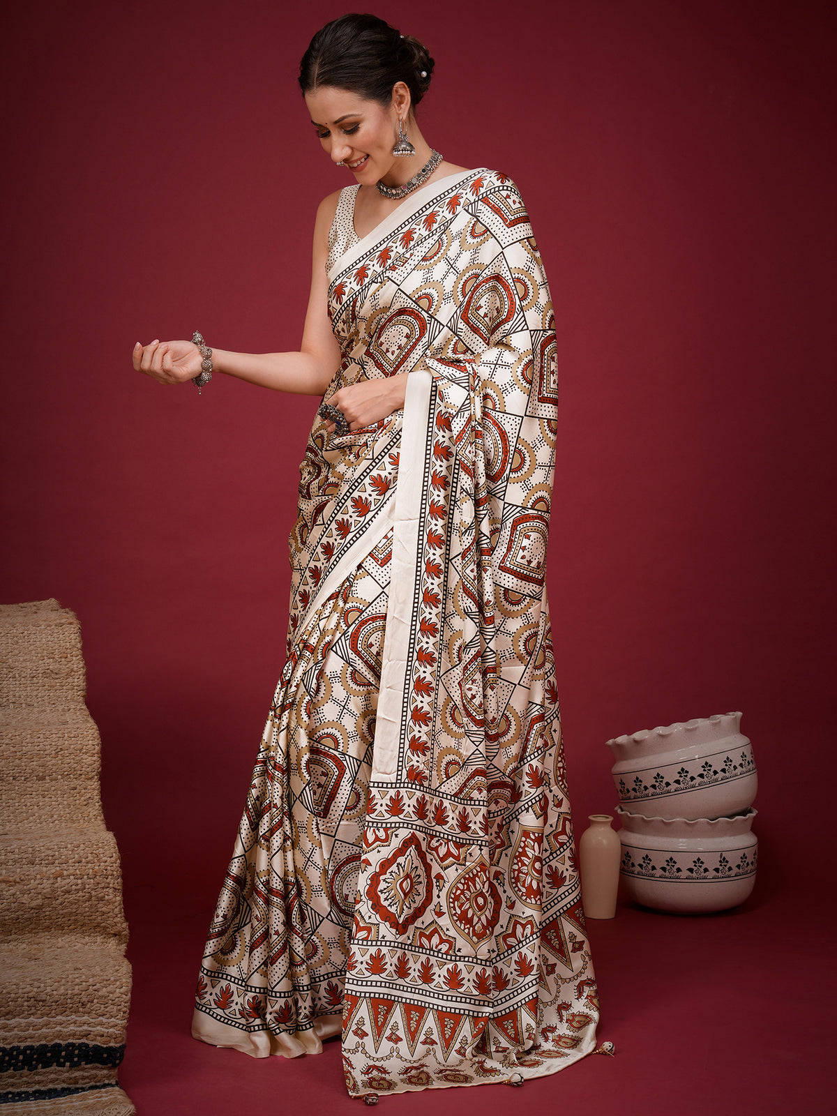 Off White Satin saree – detail view 2