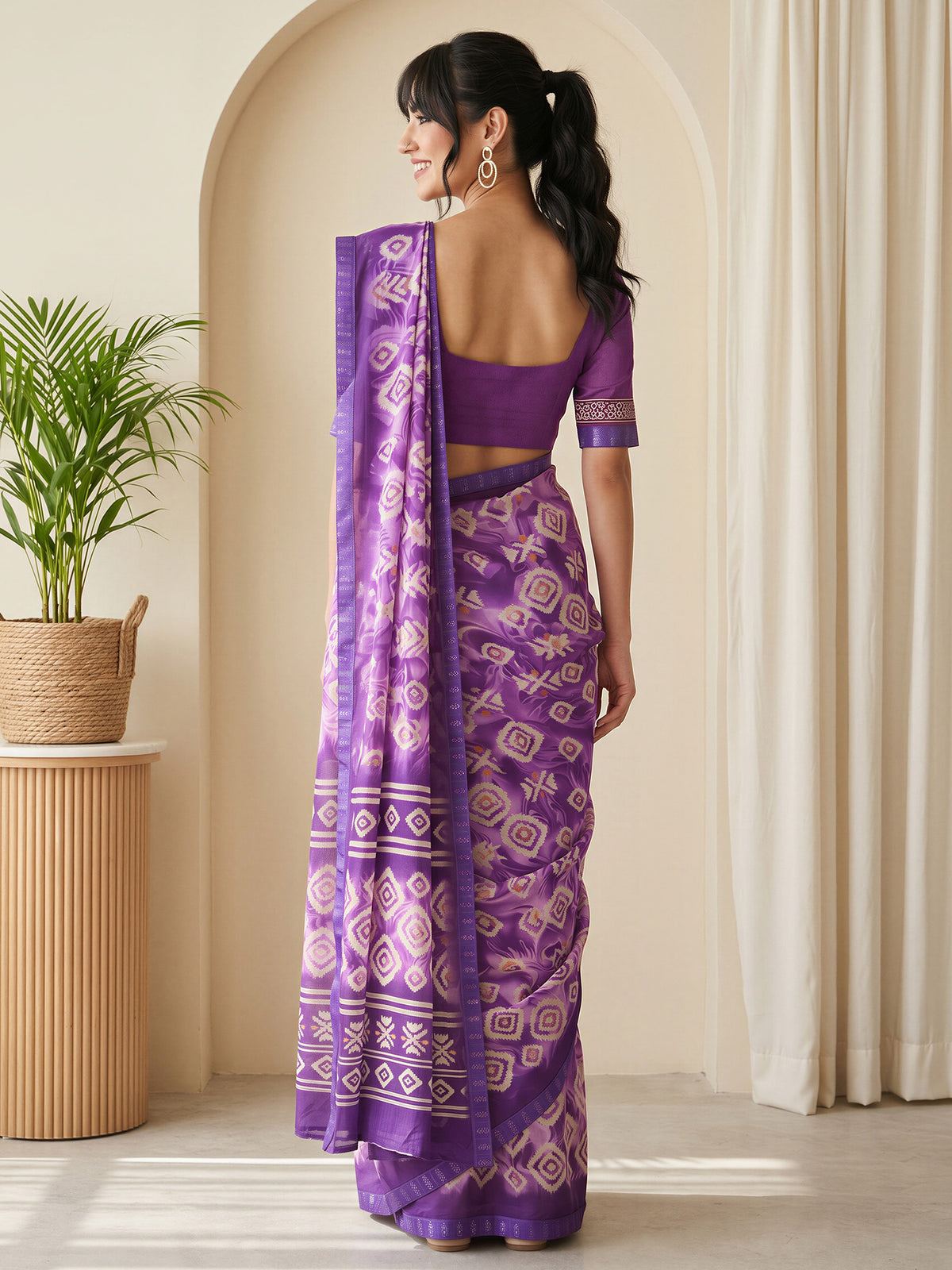 Purple Georgette saree – detail view 1