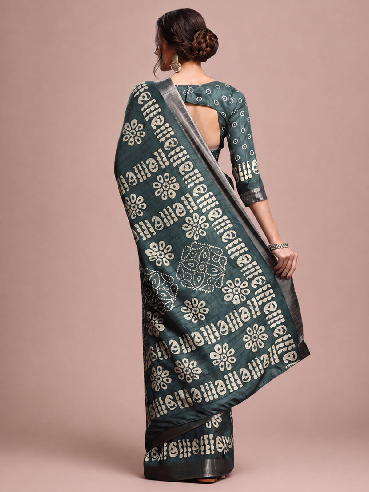 Sea Green Silk Blend saree – detail view 1