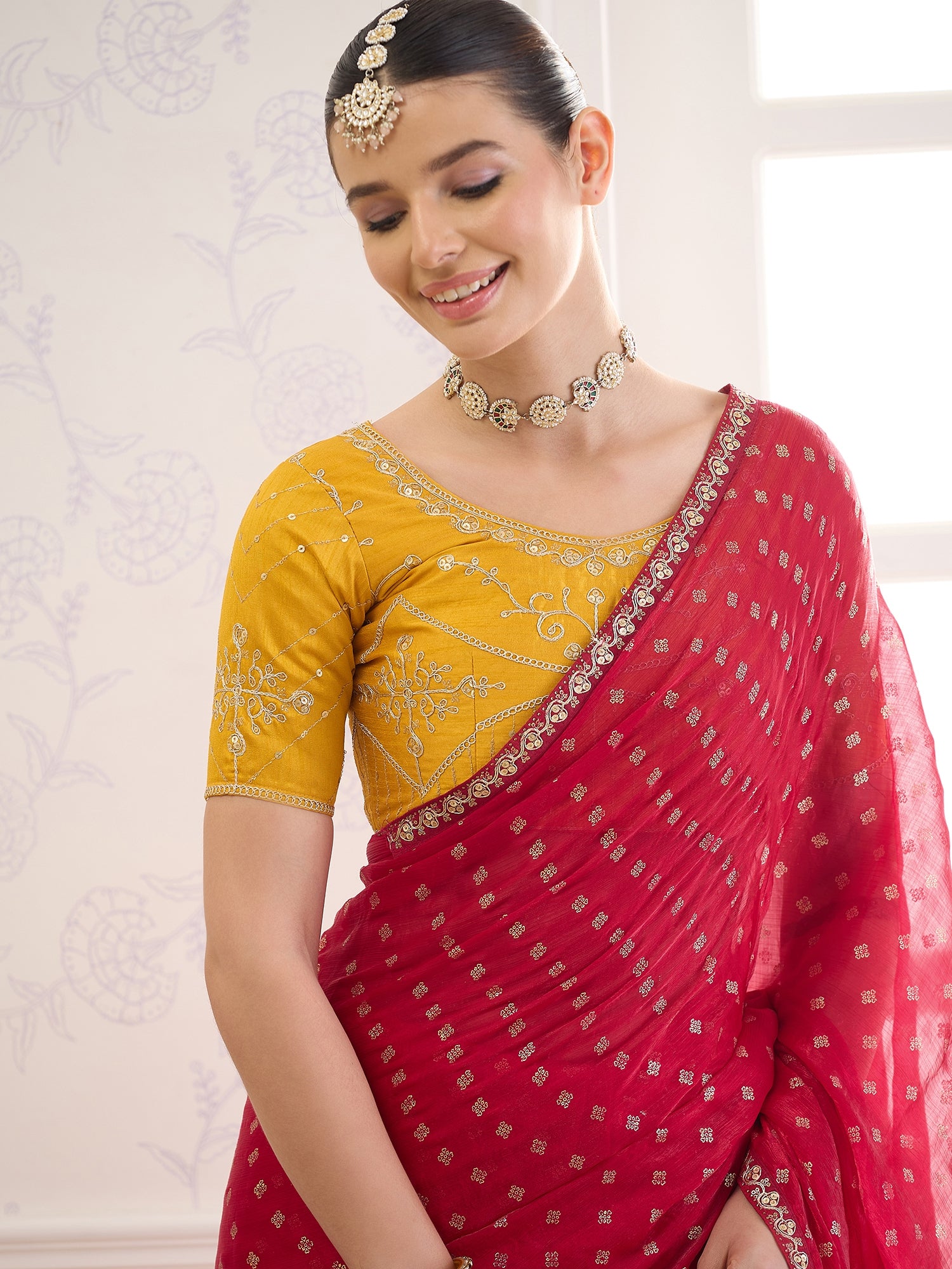 Red Chiffon saree – detail view 4