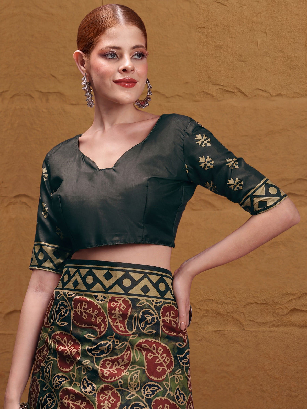 Dark Green Silk Blend saree – detail view 5