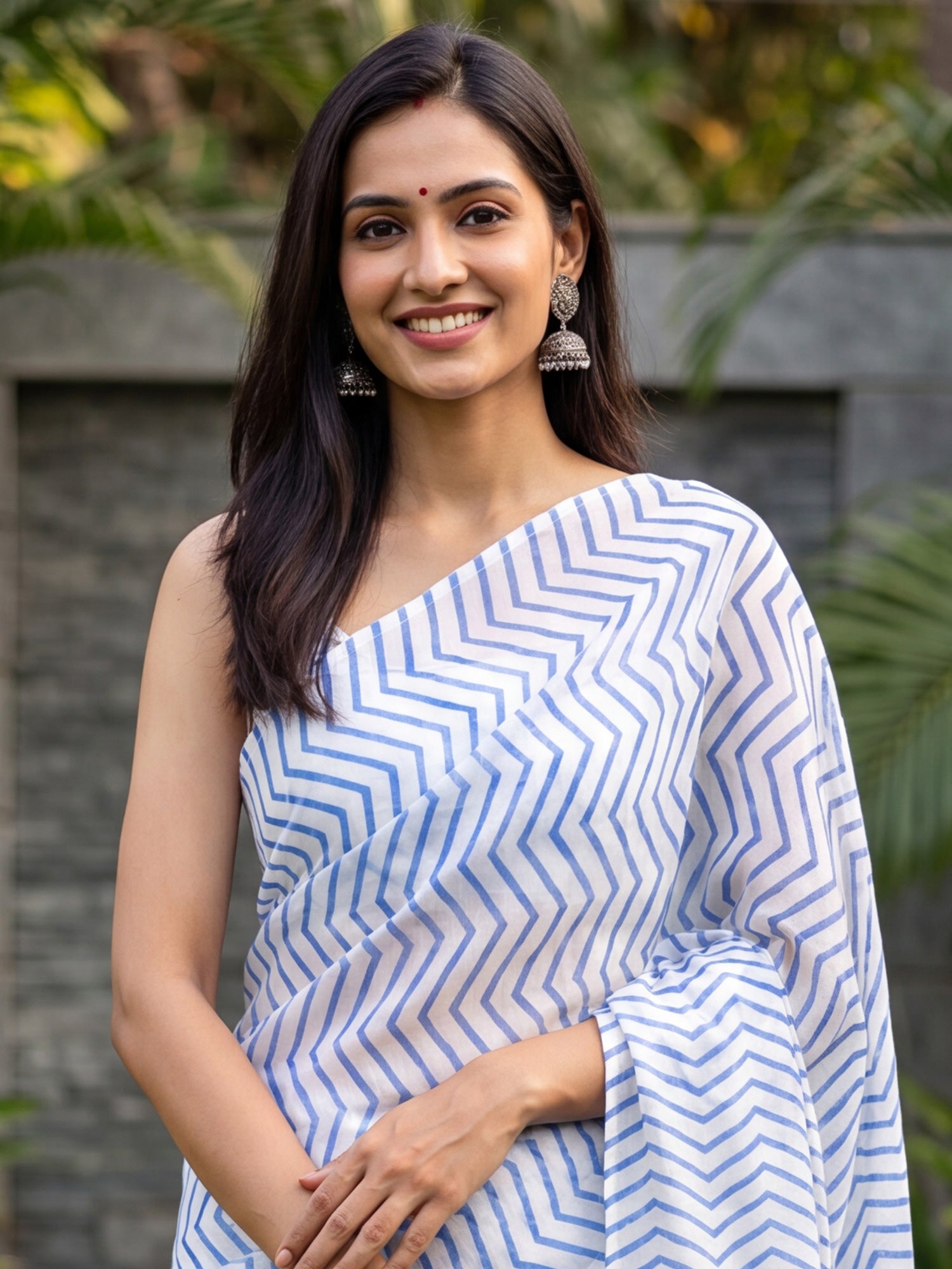 Off White Cotton Linen saree – detail view 4