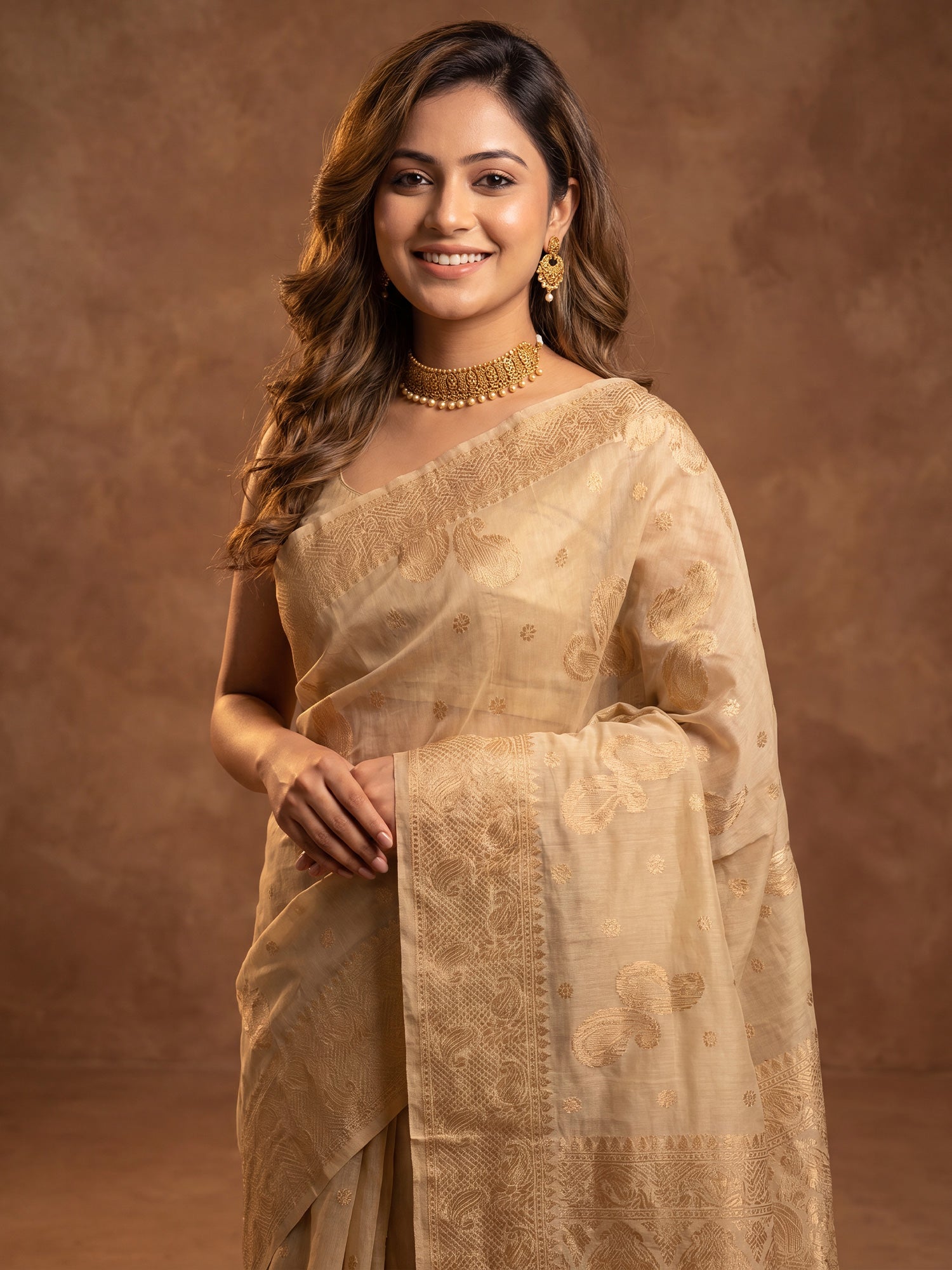 Cream Silk Blend saree – detail view 4