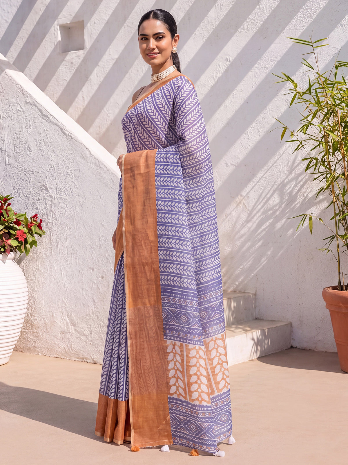 Blue Cotton Linen saree – detail view 2