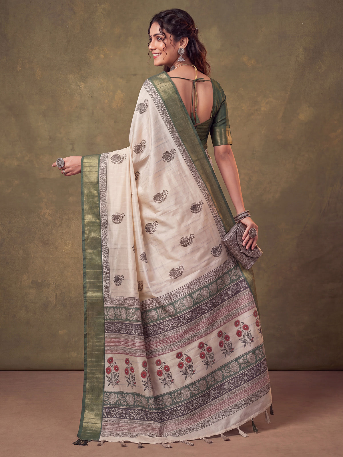 Green Cotton Silk saree – detail view 1