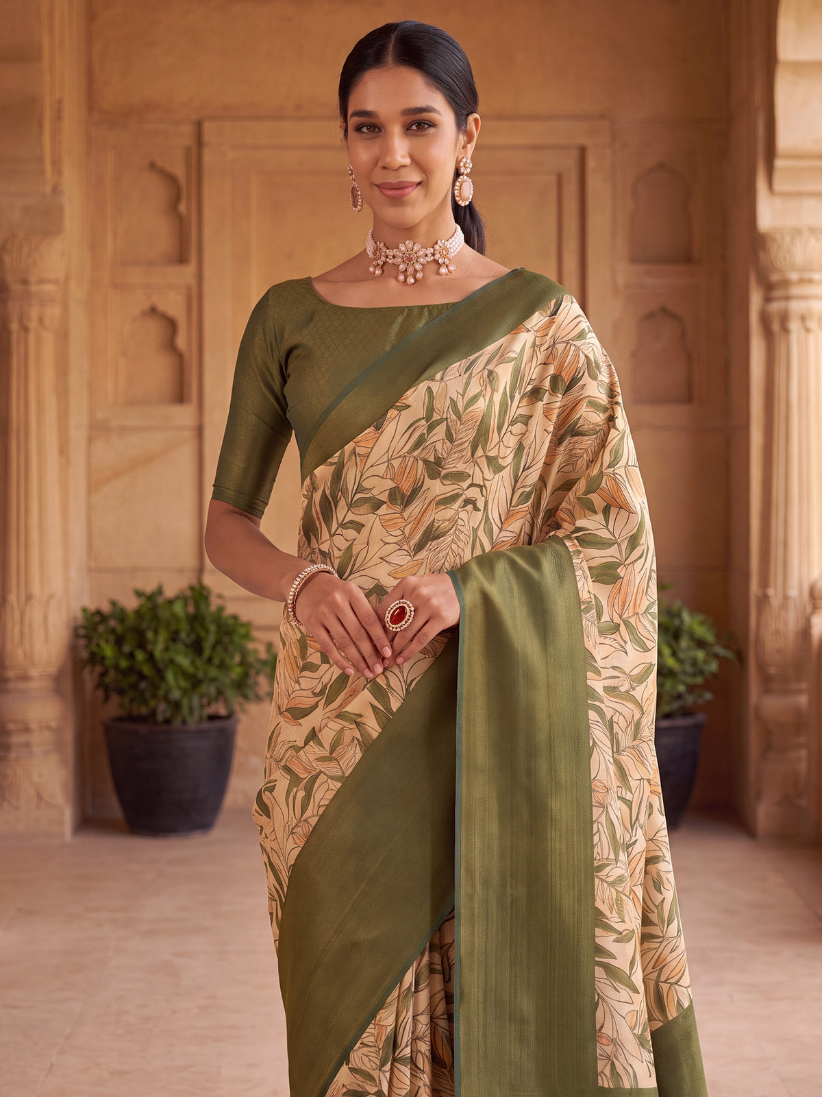 Cream Silk Blend saree – detail view 4