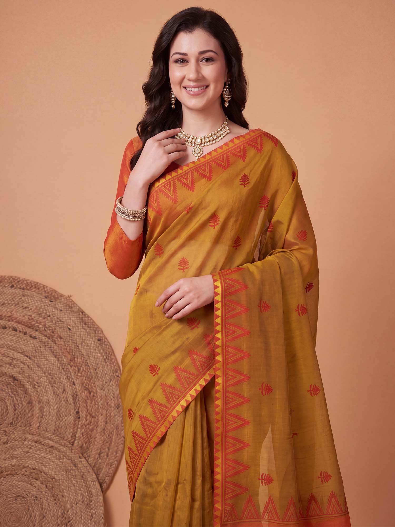 Gold Linen saree – detail view 4