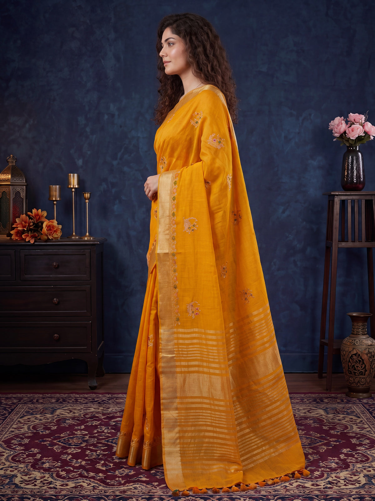 Mustard Cotton Linen saree – detail view 2