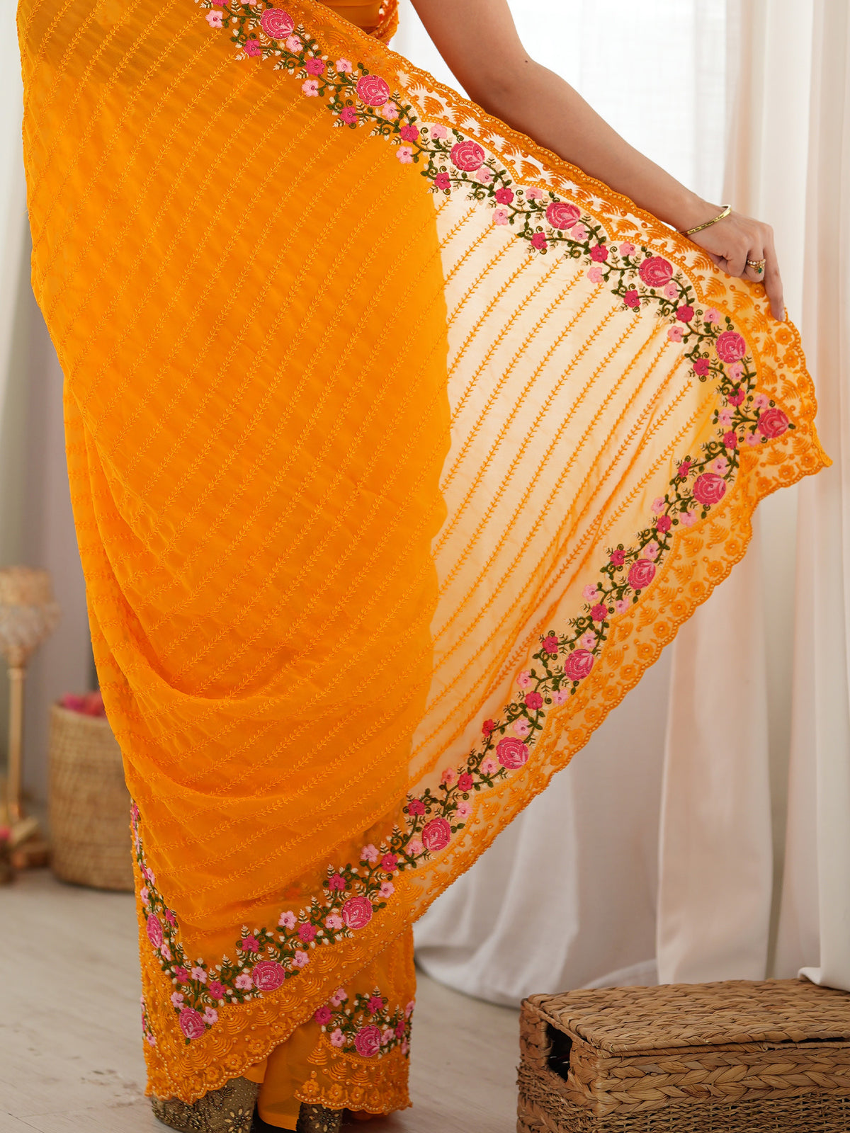 Orange Georgette saree – detail view 5