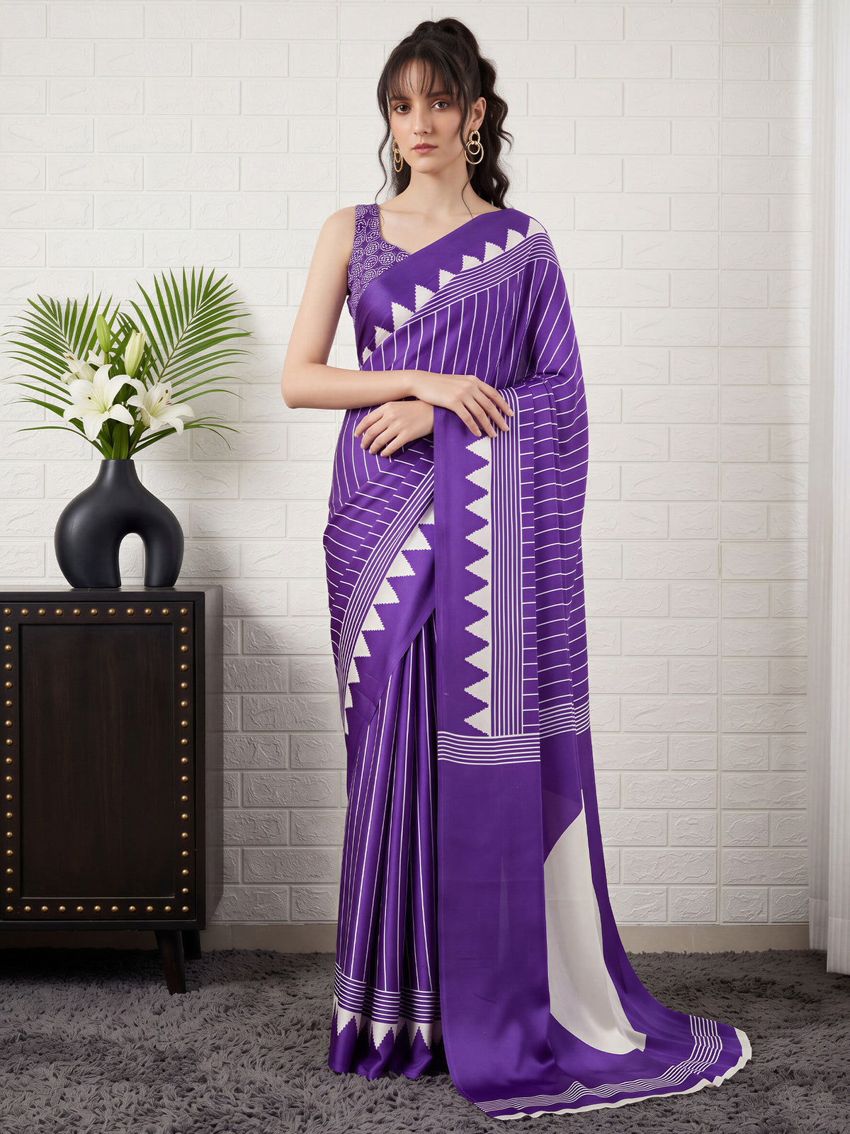 Purple Satin saree – detail view 3