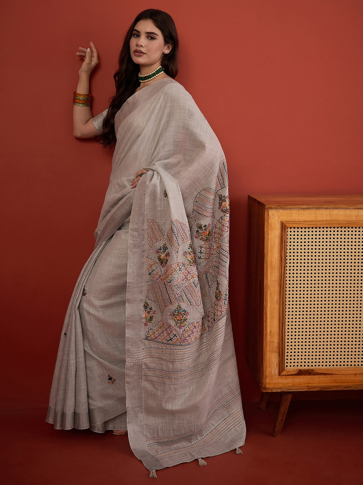 Grey Melange linen blend saree view 4