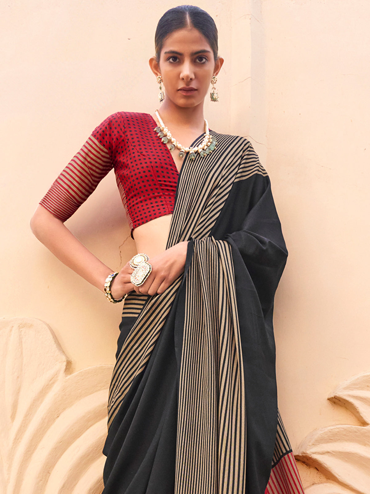 Black Silk Blend saree – detail view 3
