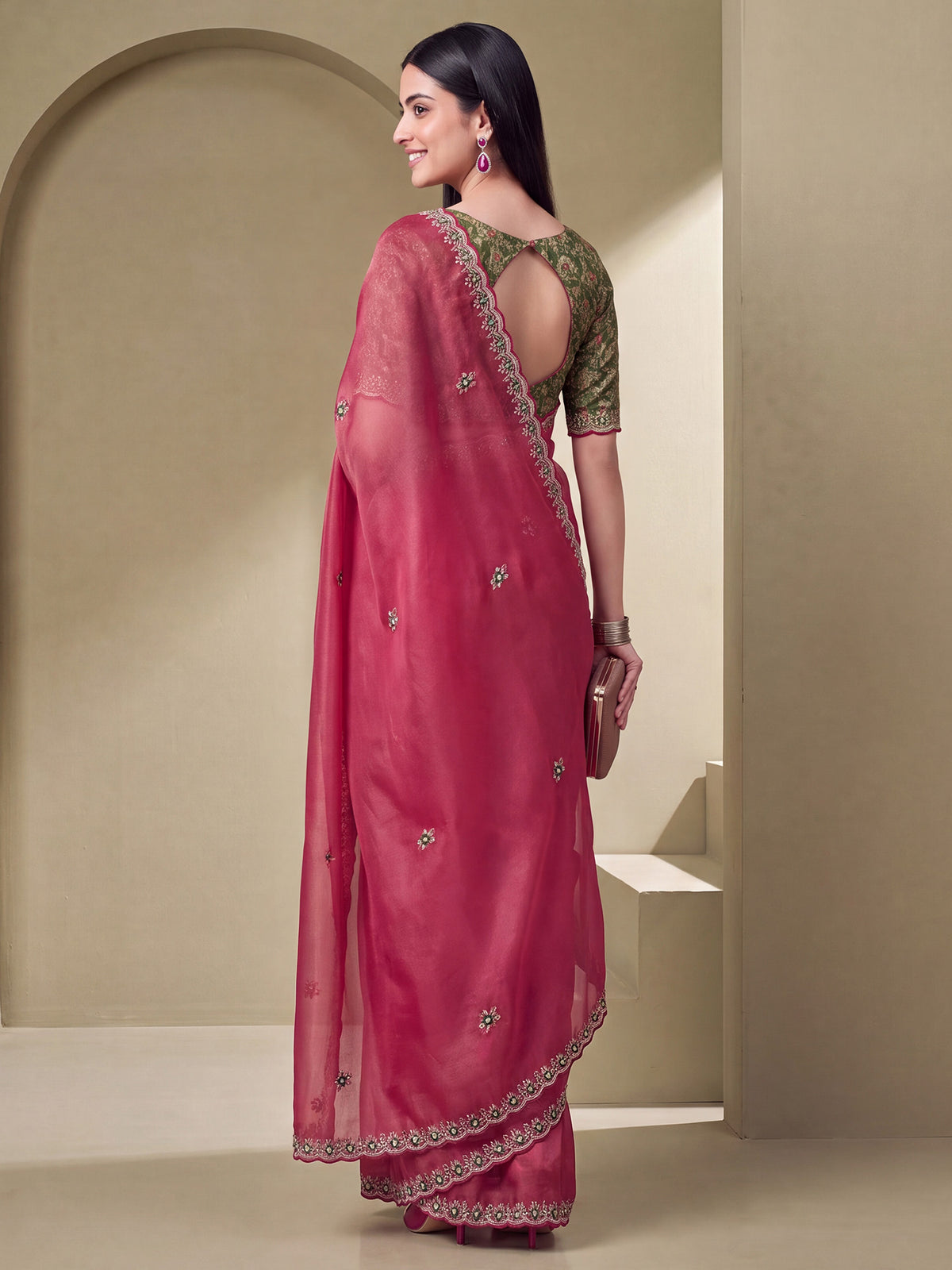 Pink Tissue saree – detail view 1