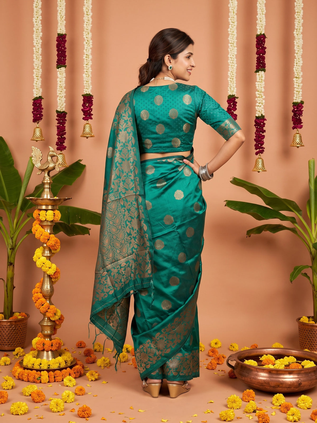 Teal Blue Silk Blend saree – detail view 4