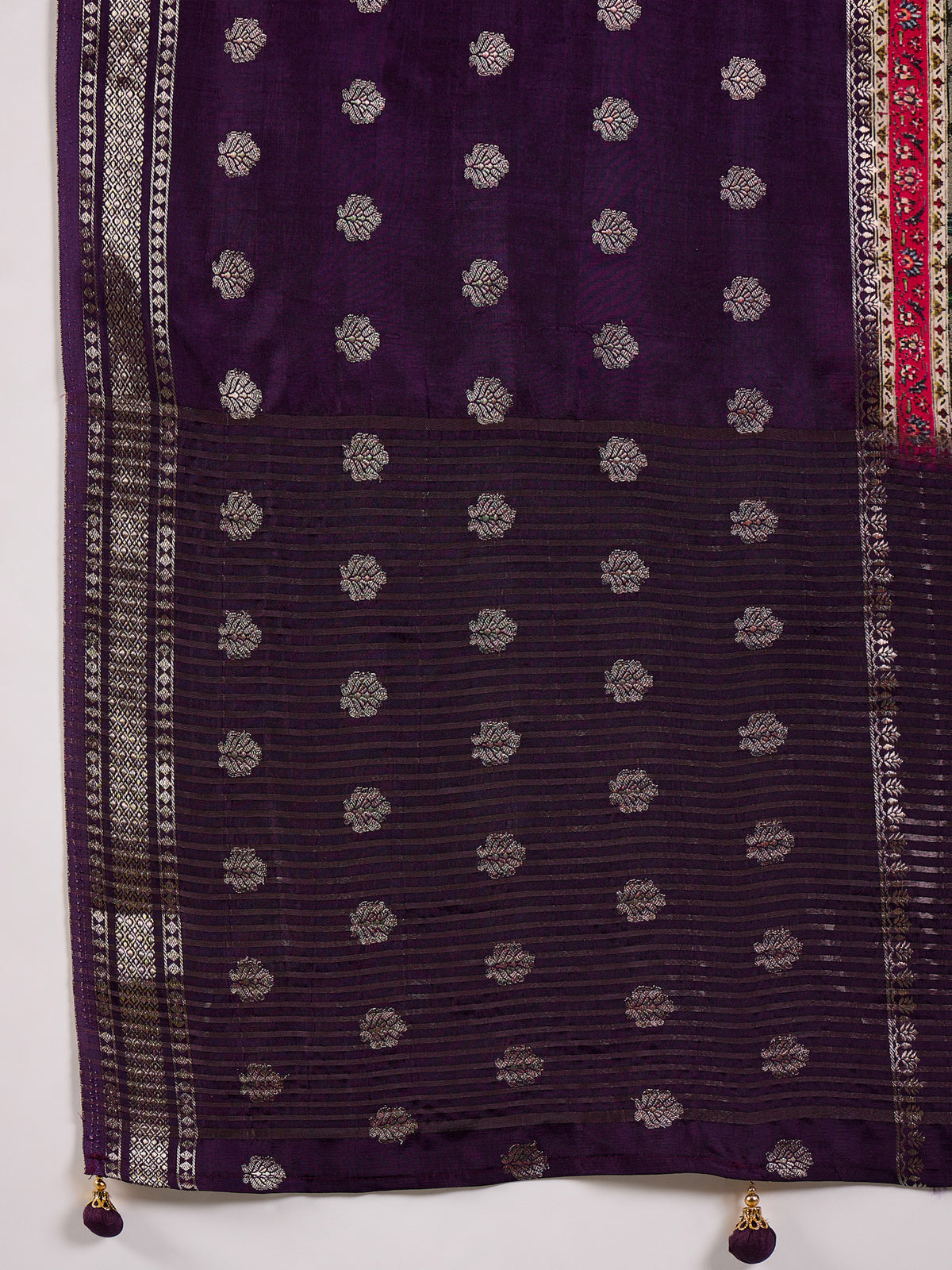 Purple Viscose Silk saree – detail view 5