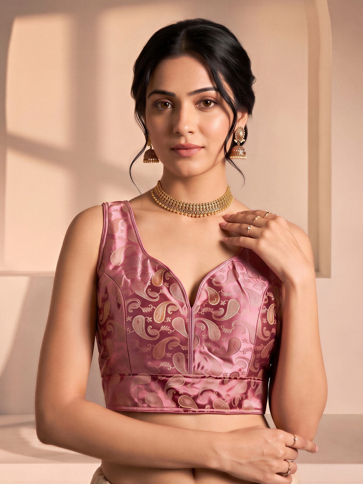 Mauve woven brocade silk blend sleeveless readymade saree blouse with v neck view 3