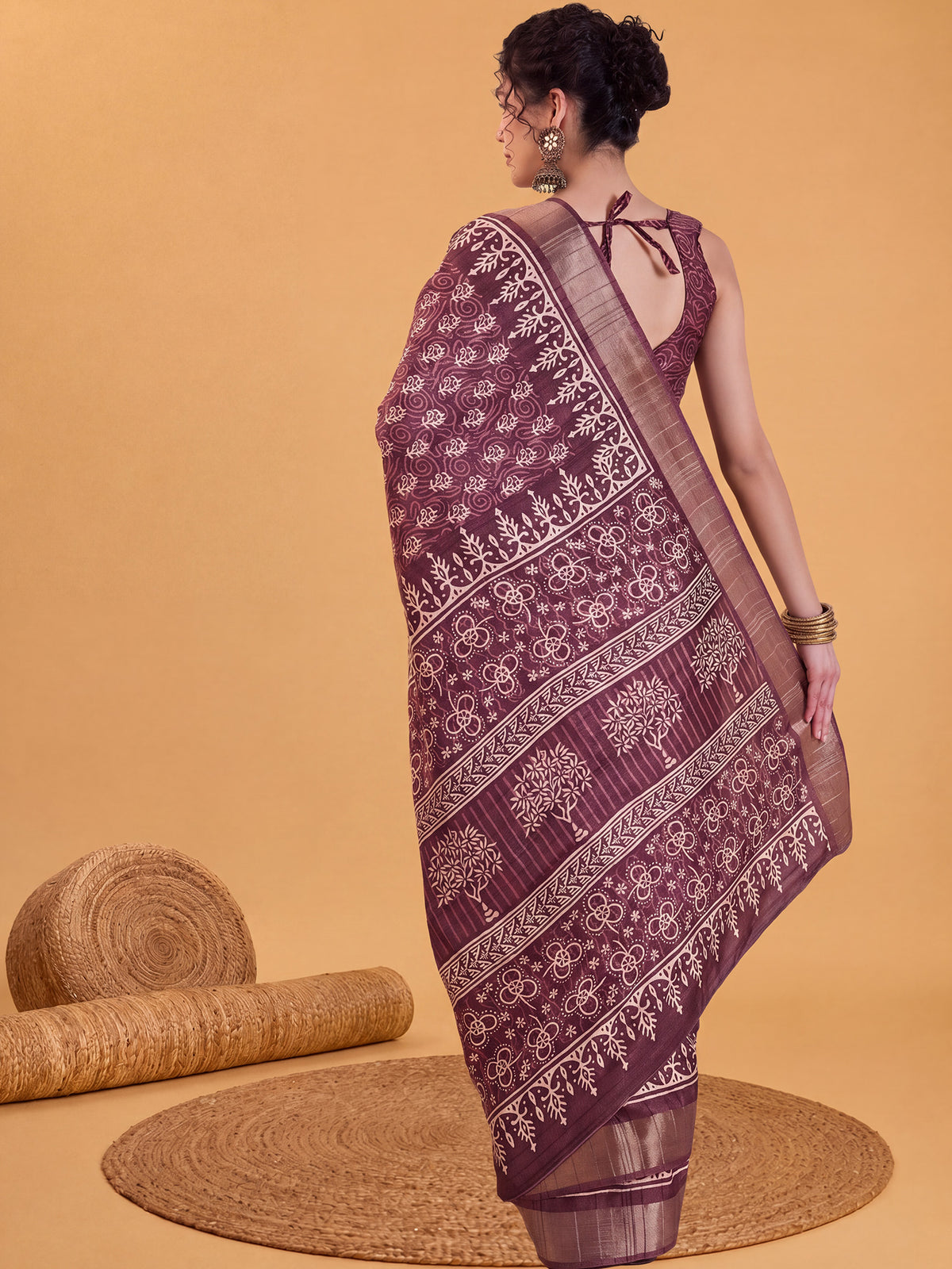 Burgundy Silk Blend saree – detail view 1