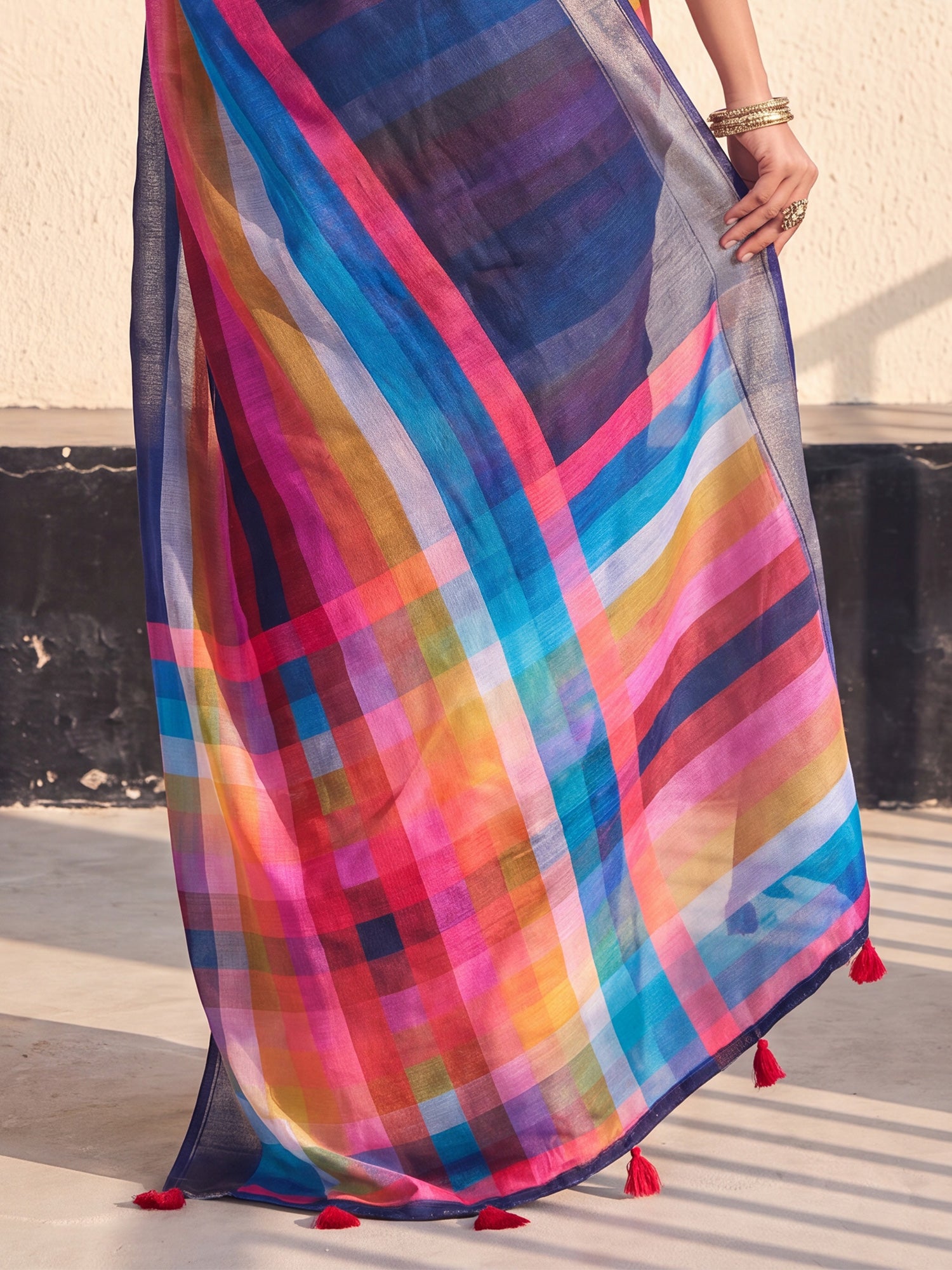 Navy Blue Linen saree – detail view 5