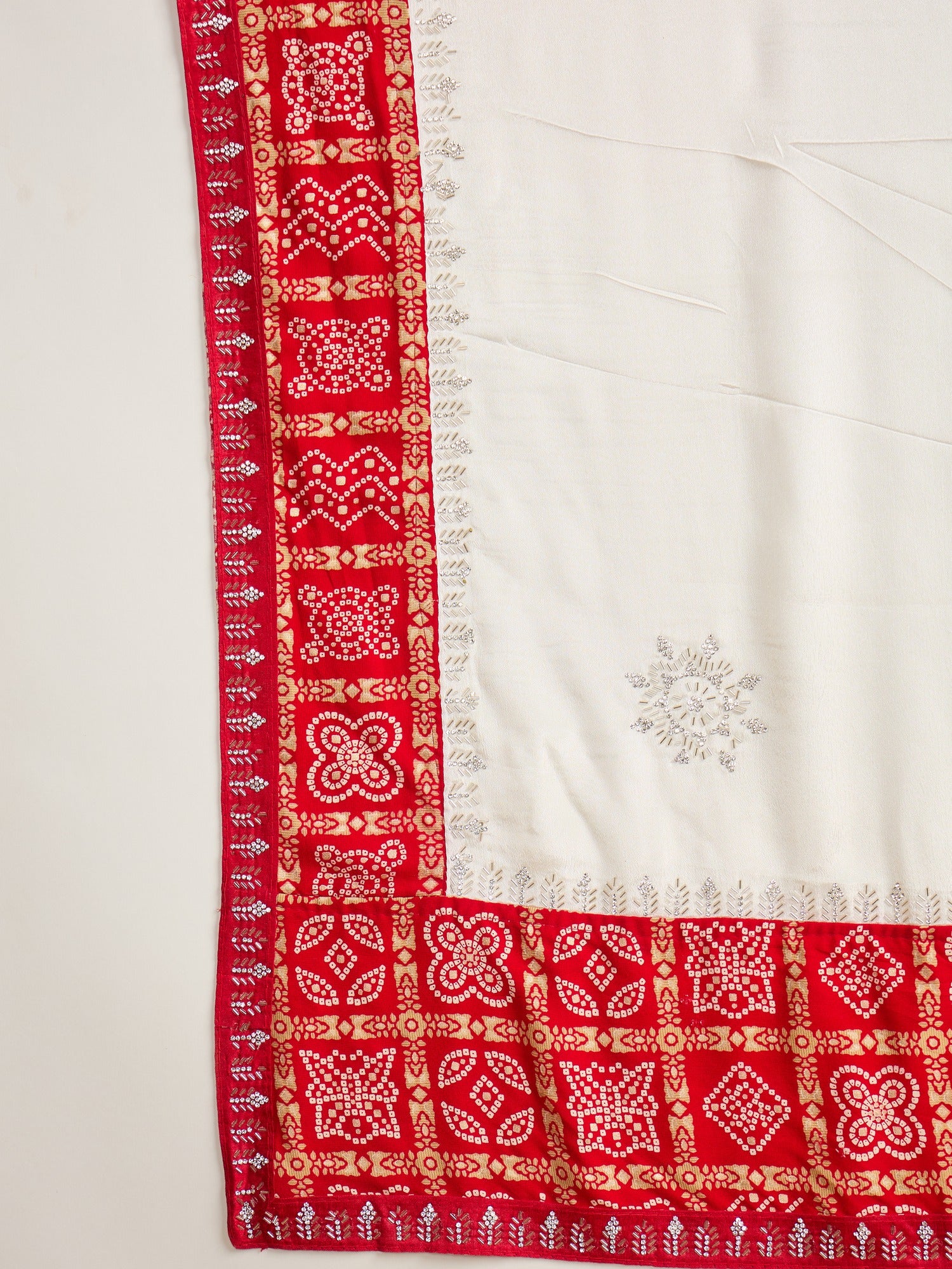 White Silk Blend saree – detail view 4