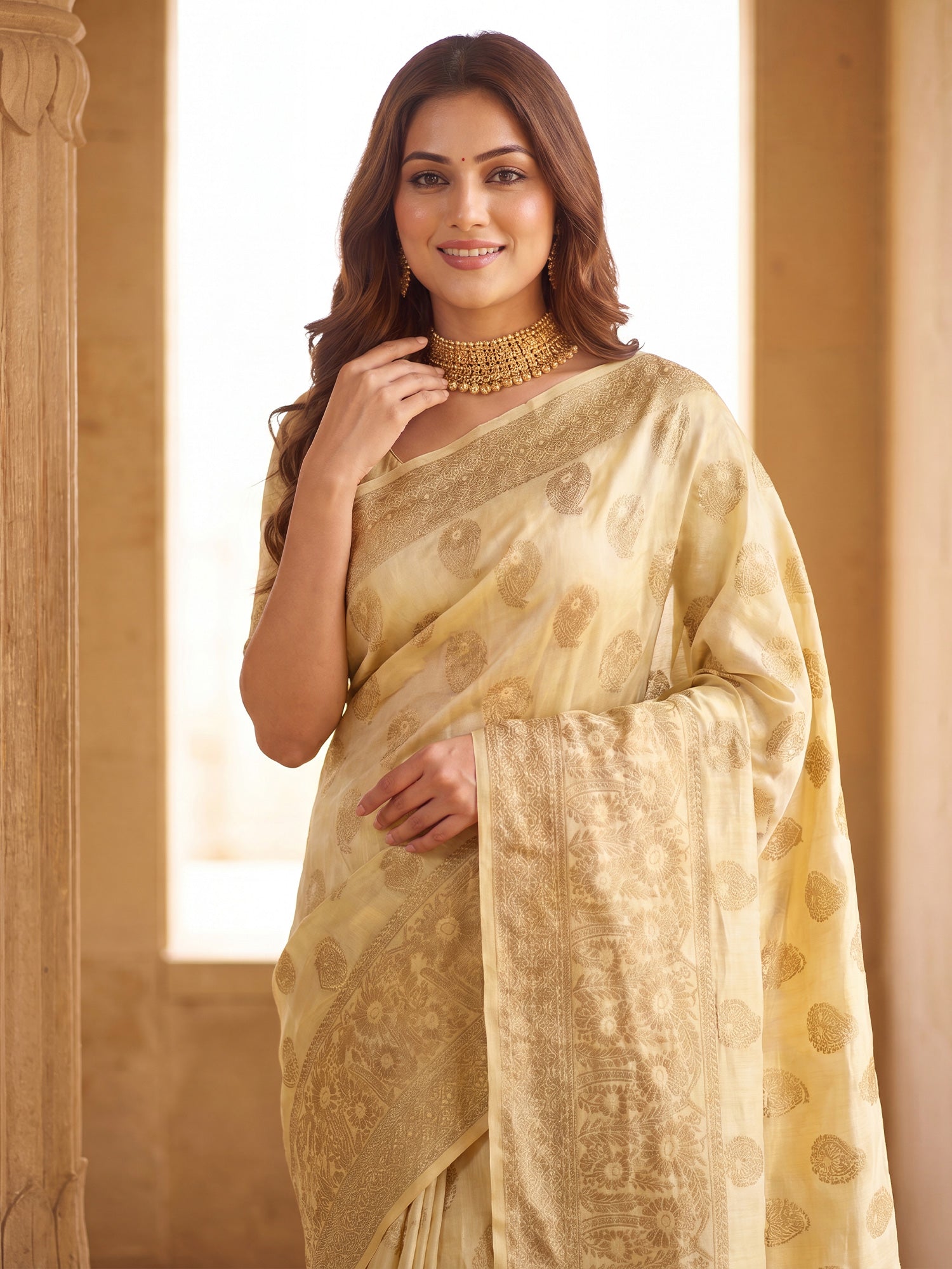 Cream Silk Blend saree – detail view 4
