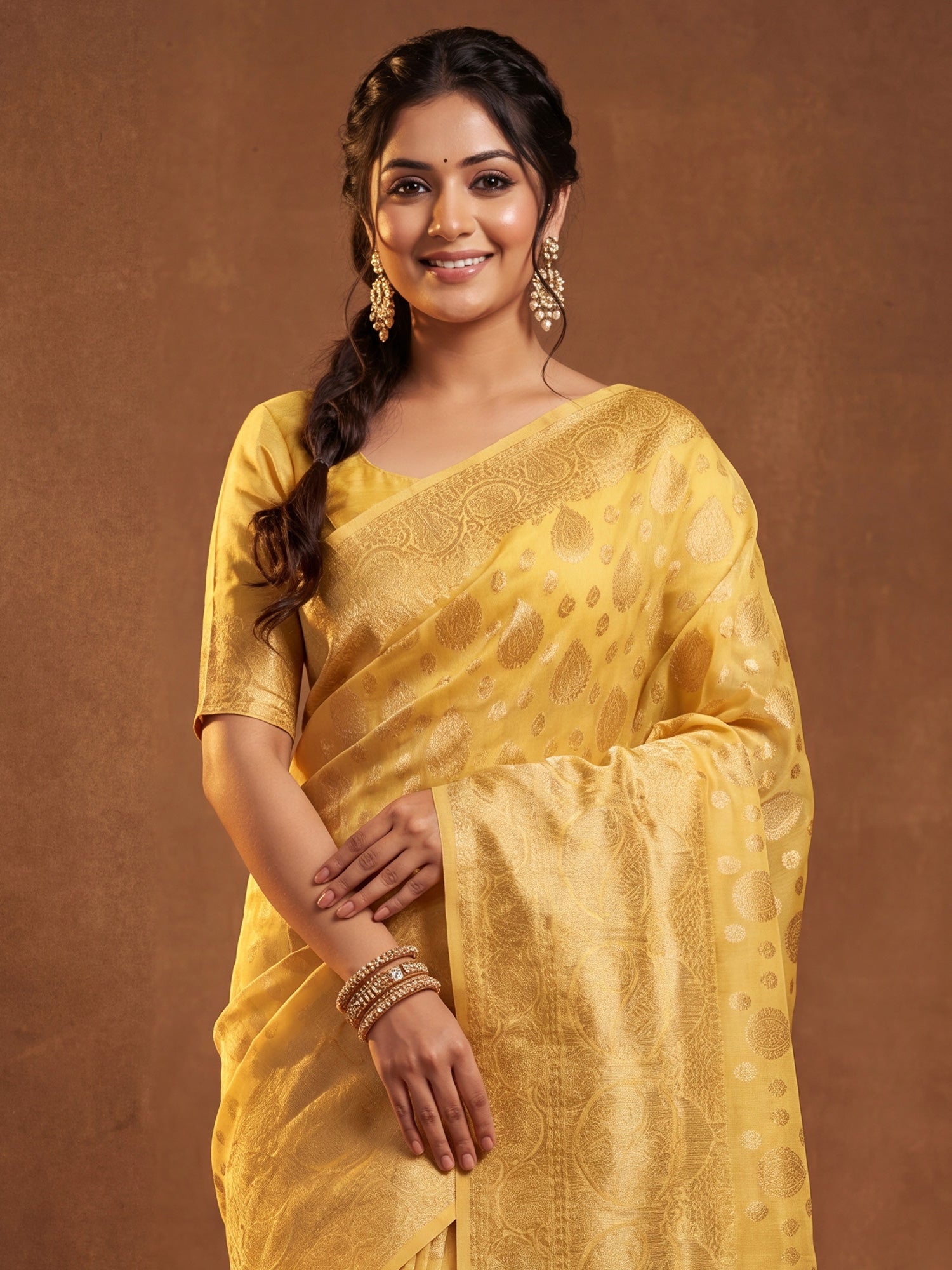 Yellow Silk Blend saree – detail view 4