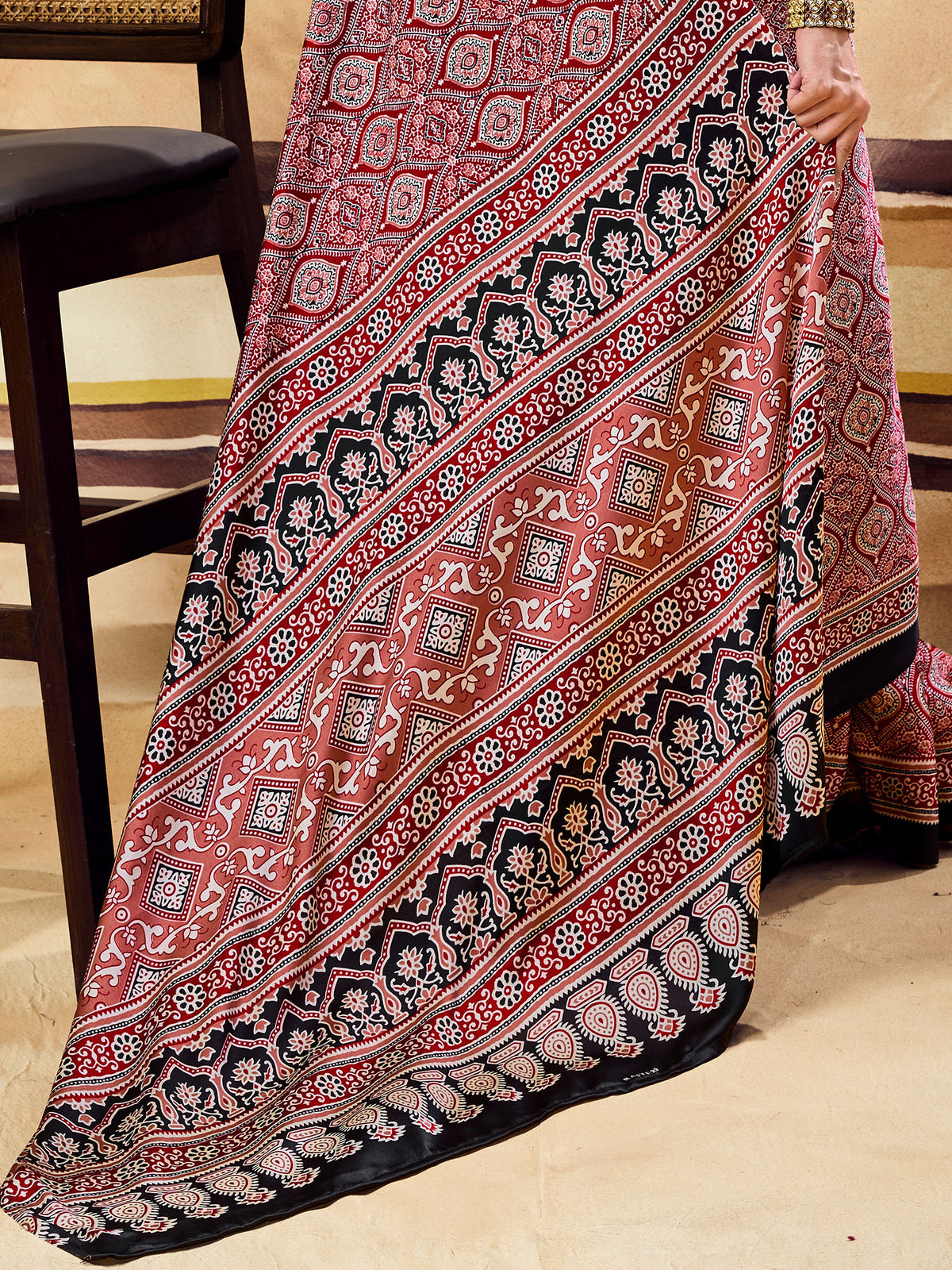 Maroon Satin saree – detail view 5