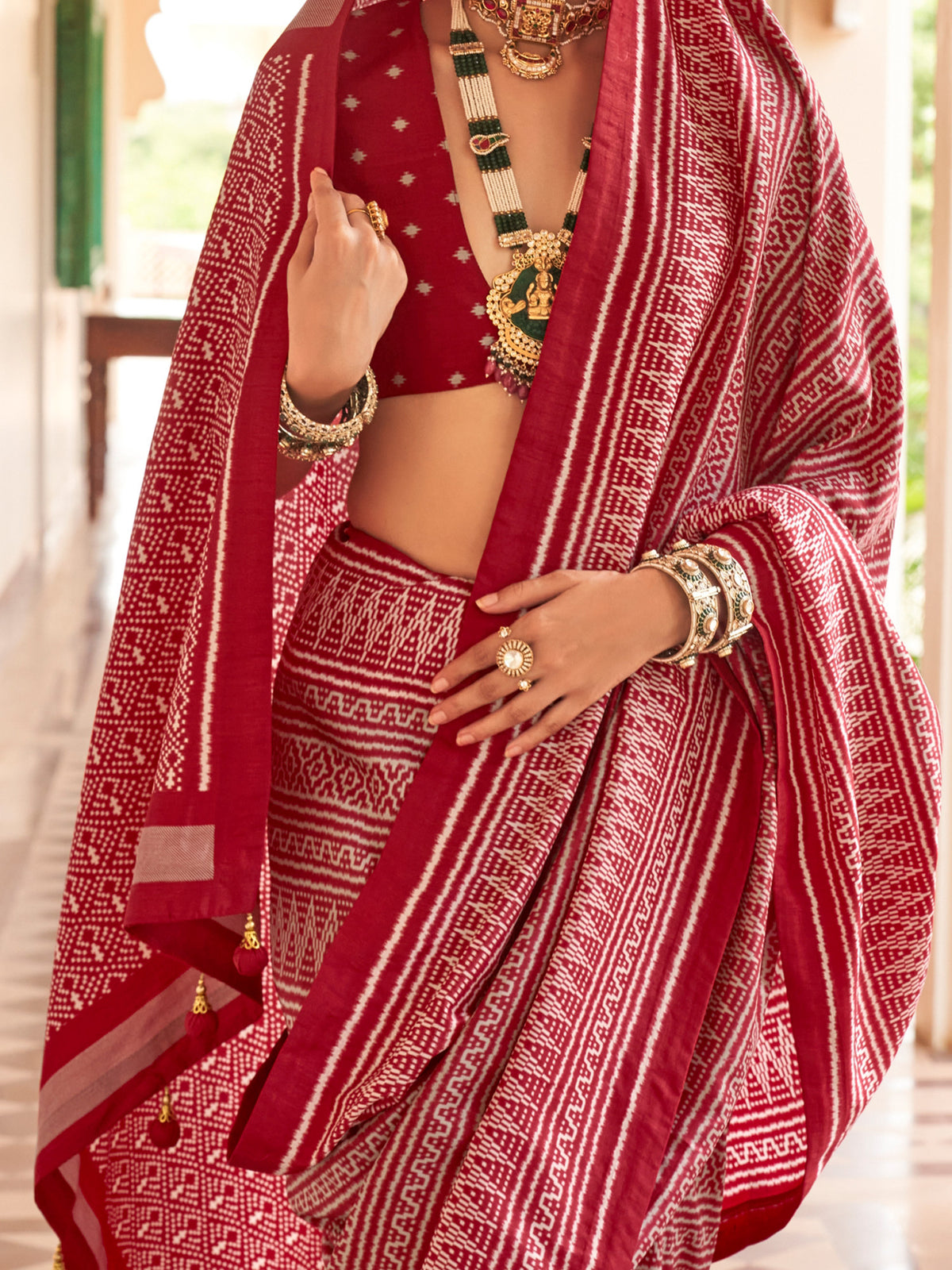 Maroon silk blend saree view 3