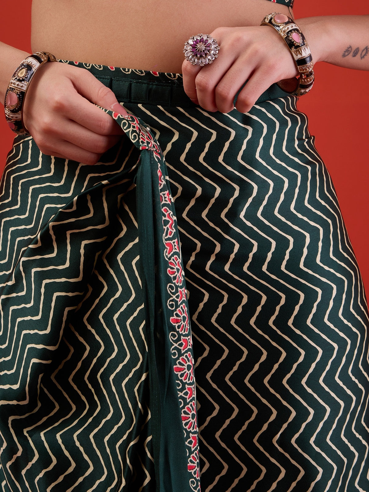Green Satin saree – detail view 4