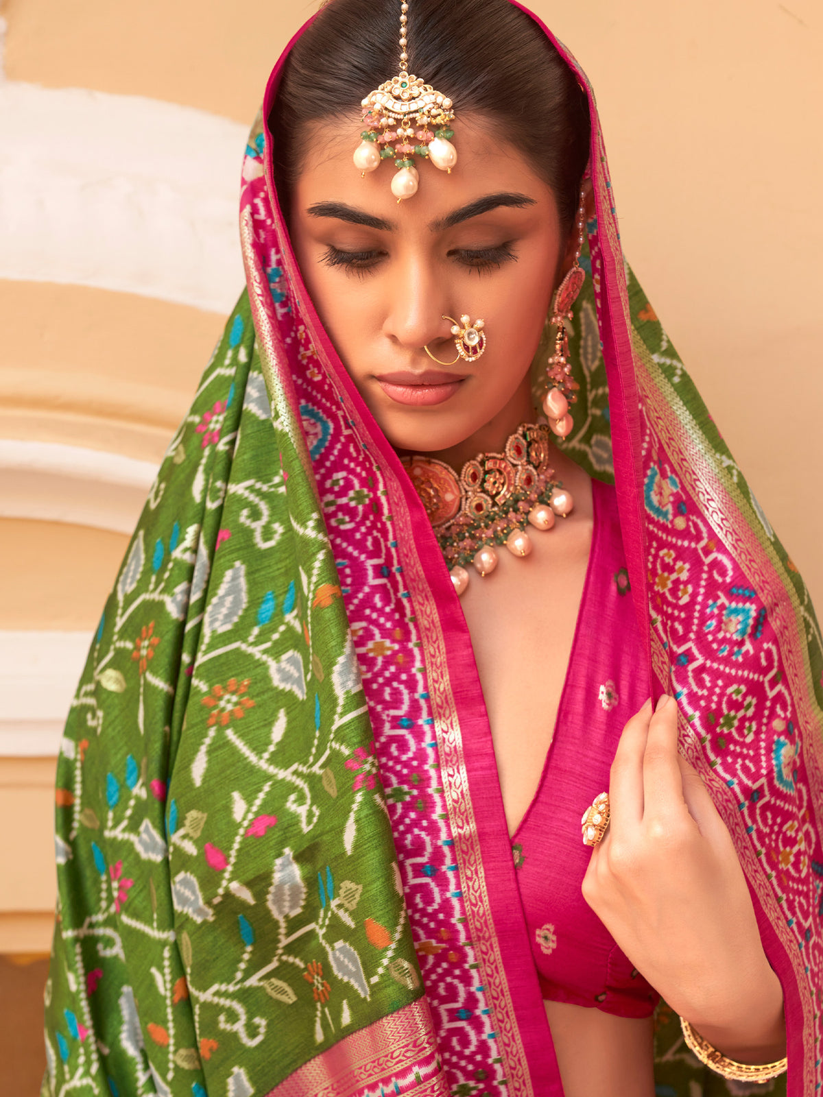 Green Silk Blend saree – detail view 1