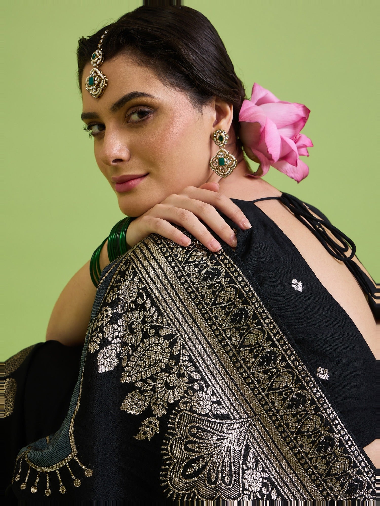Black Silk Blend saree – detail view 2