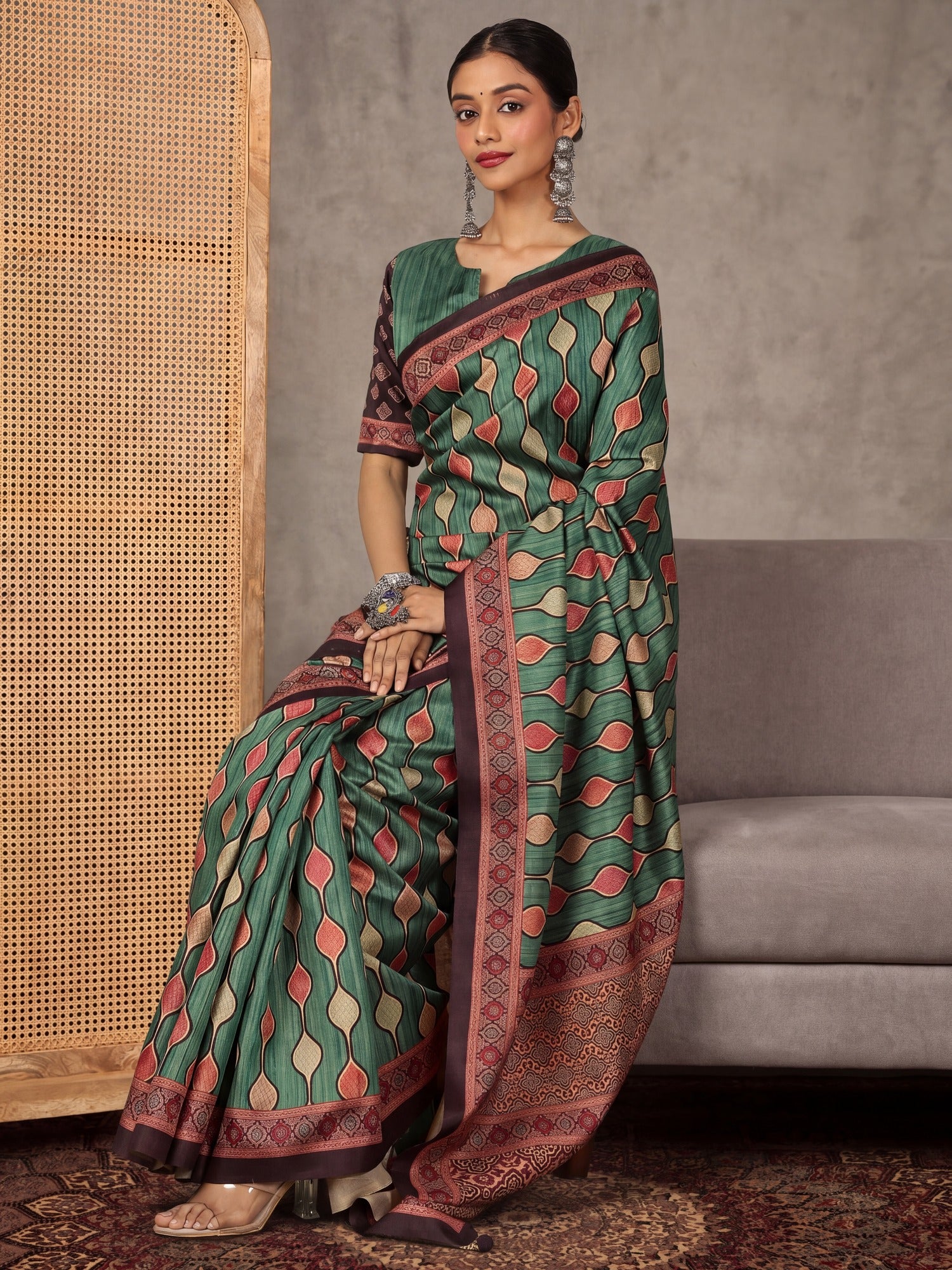 Teal Green Silk Blend saree – detail view 2