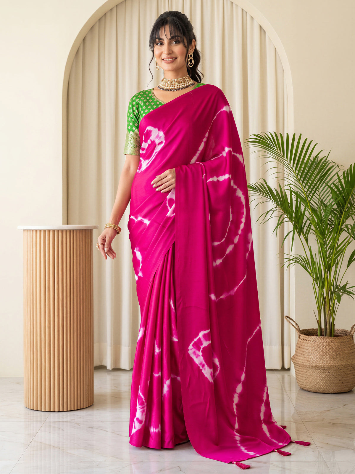 Pink Satin Silk saree – detail view 3