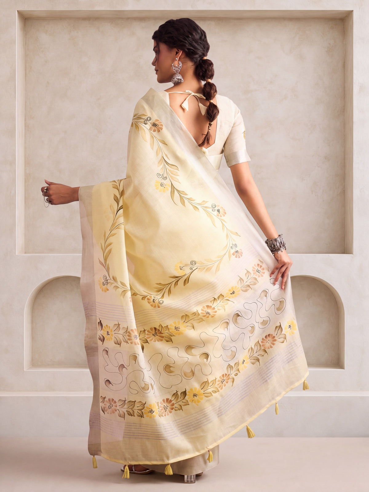 Lemon Yellow Linen saree – detail view 1
