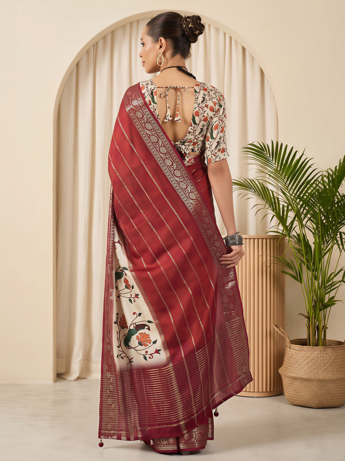 Maroon Viscose Silk saree – detail view 1