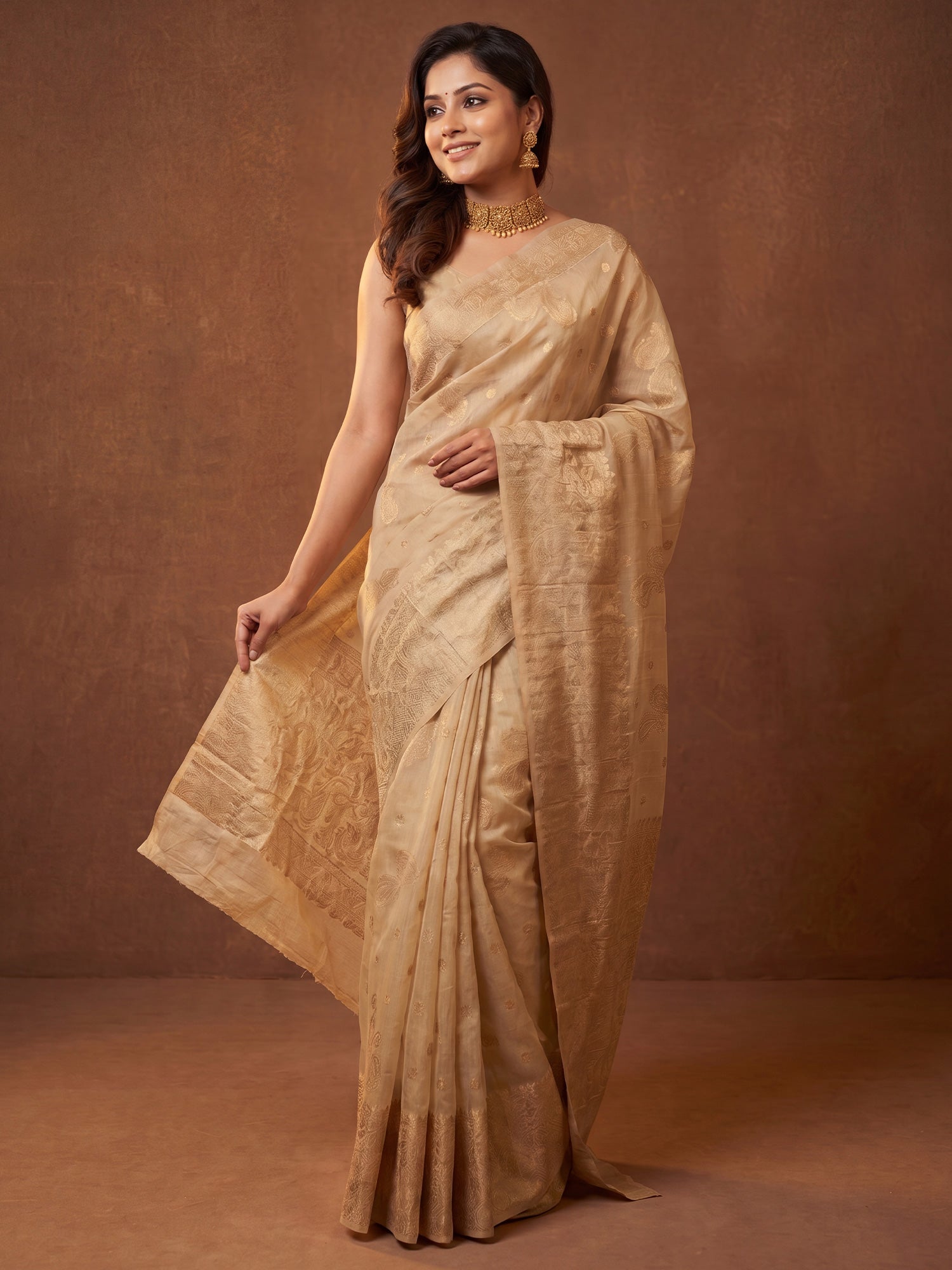 Cream Silk Blend saree – detail view 3
