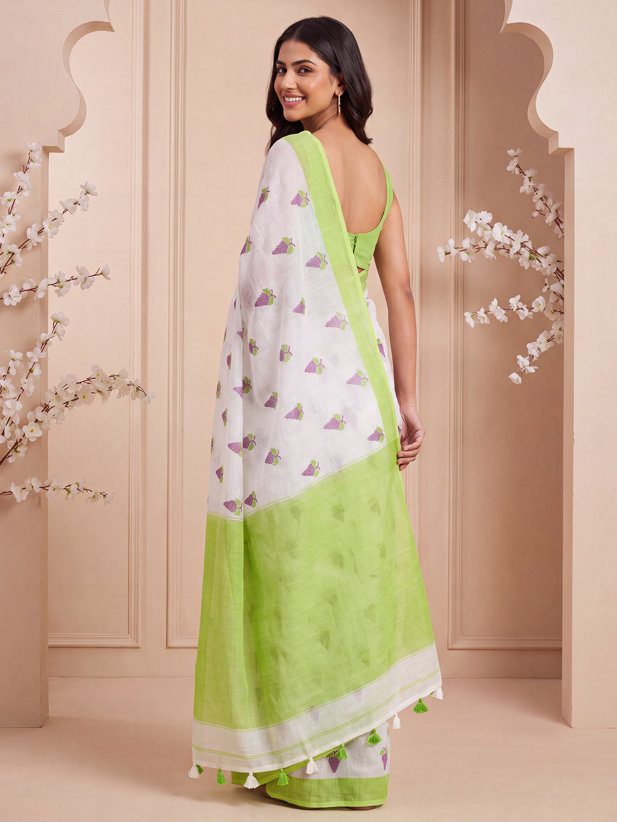 Lime Green Cotton Linen saree – detail view 1