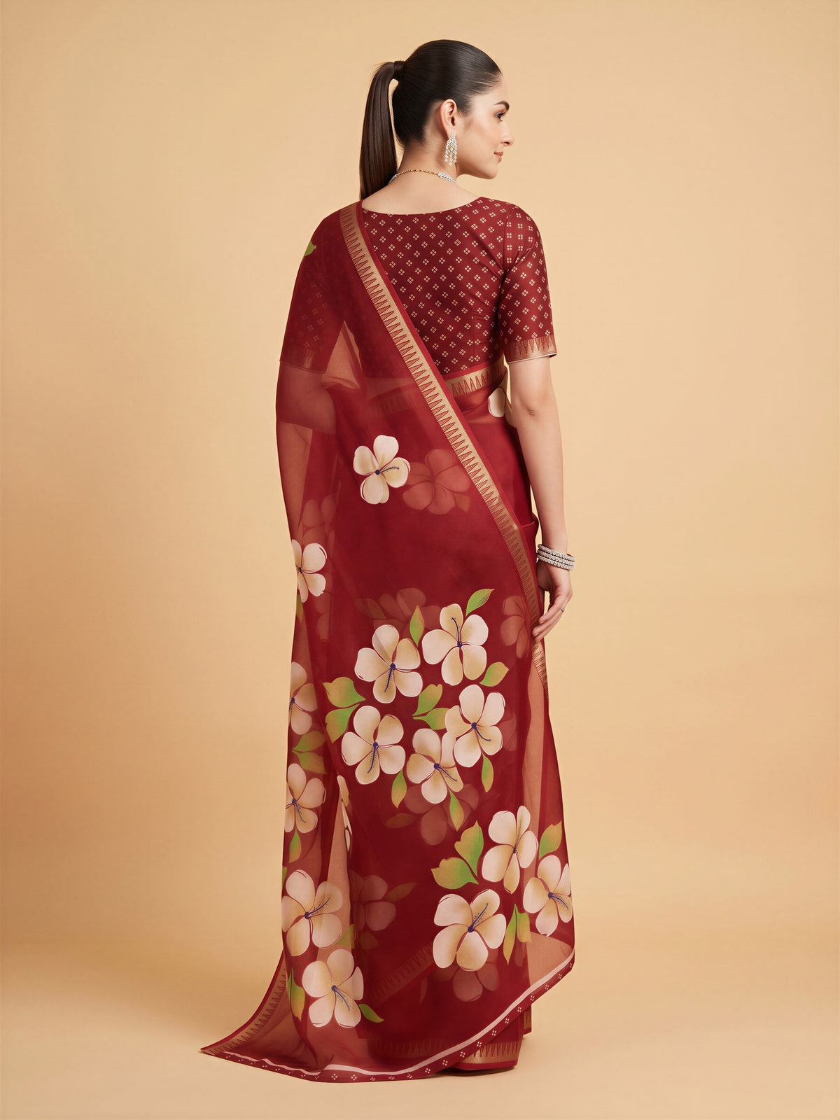 Maroon Georgette saree – detail view 1