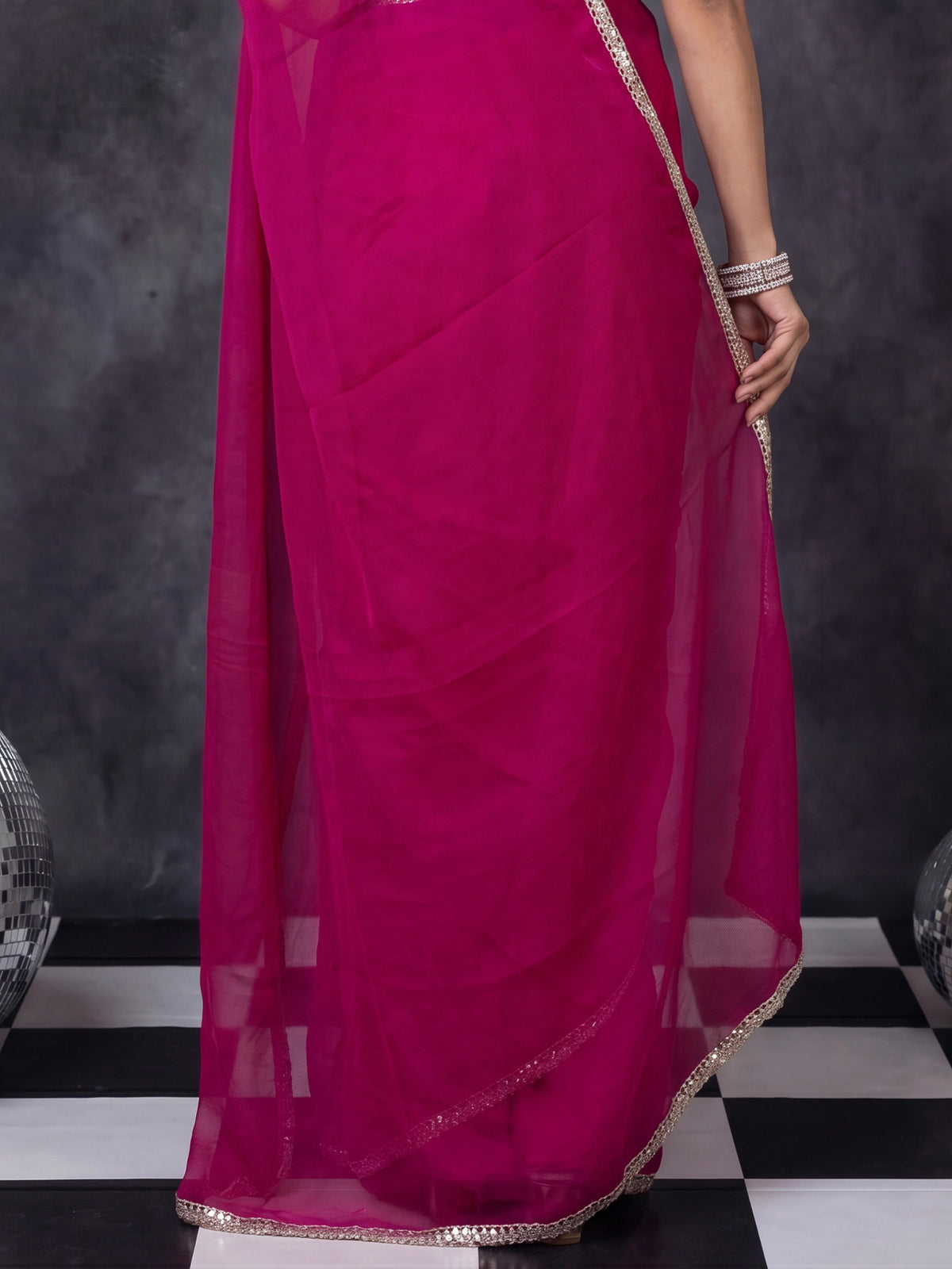 Pink Georgette saree – detail view 5