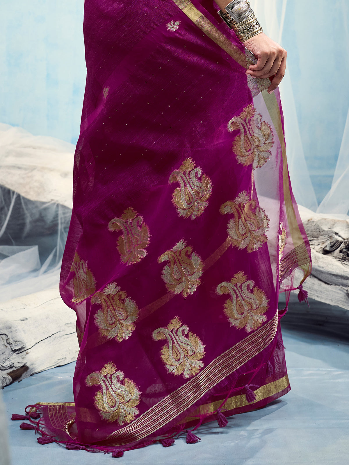 Magenta Muga Silk saree – detail view 5