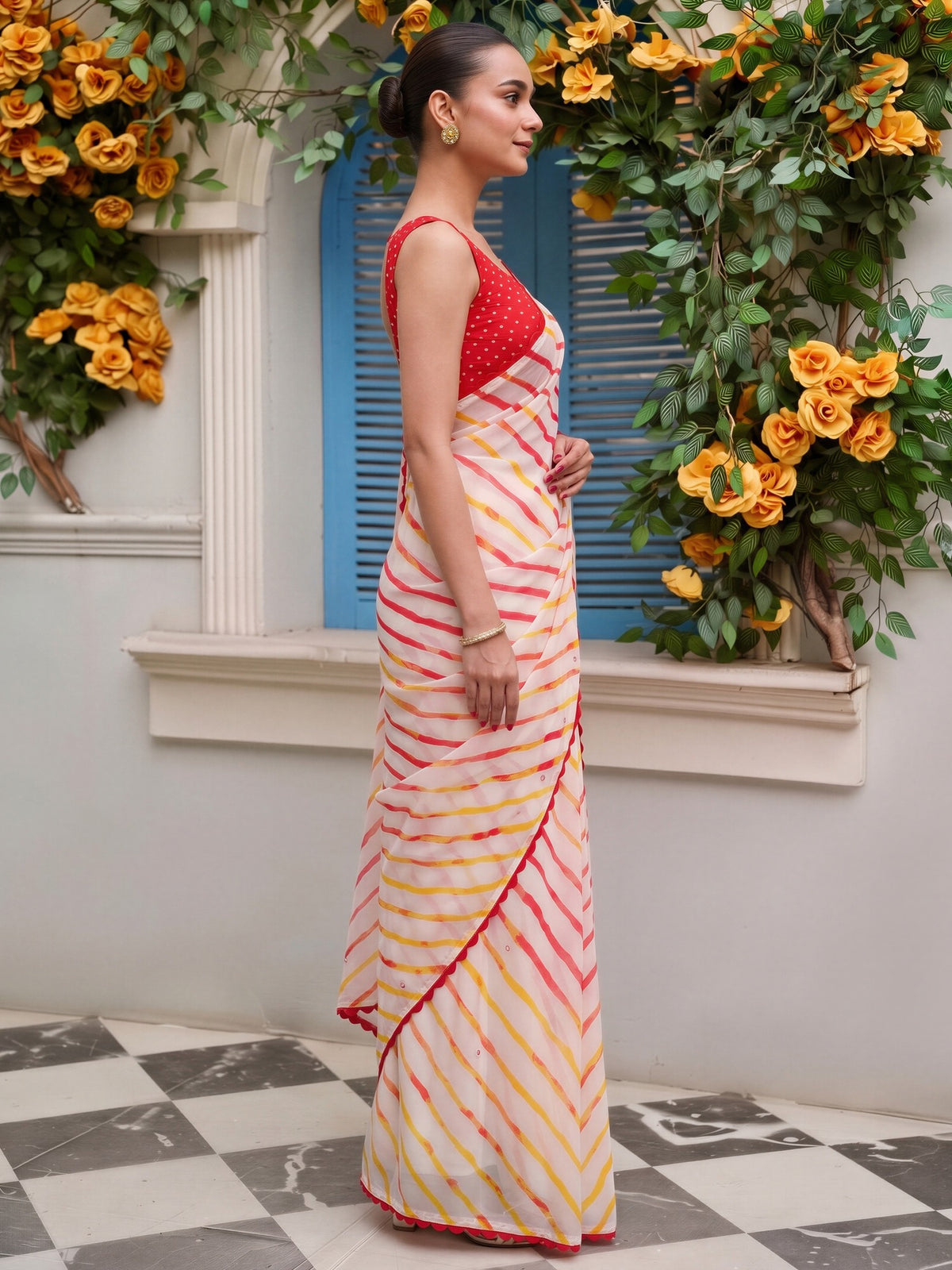 Off White georgette saree view 2
