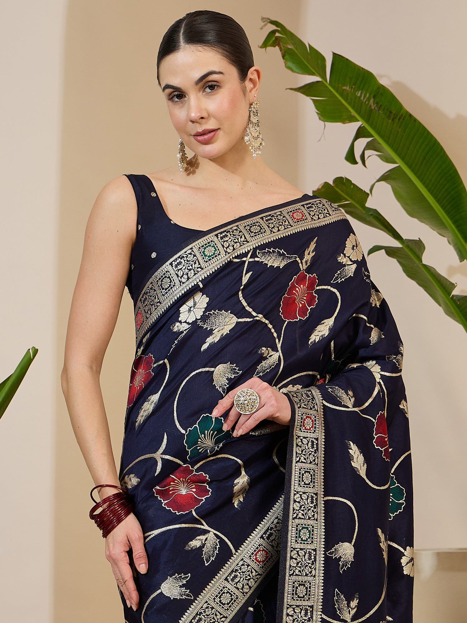 Navy Blue Dola Silk saree – detail view 3