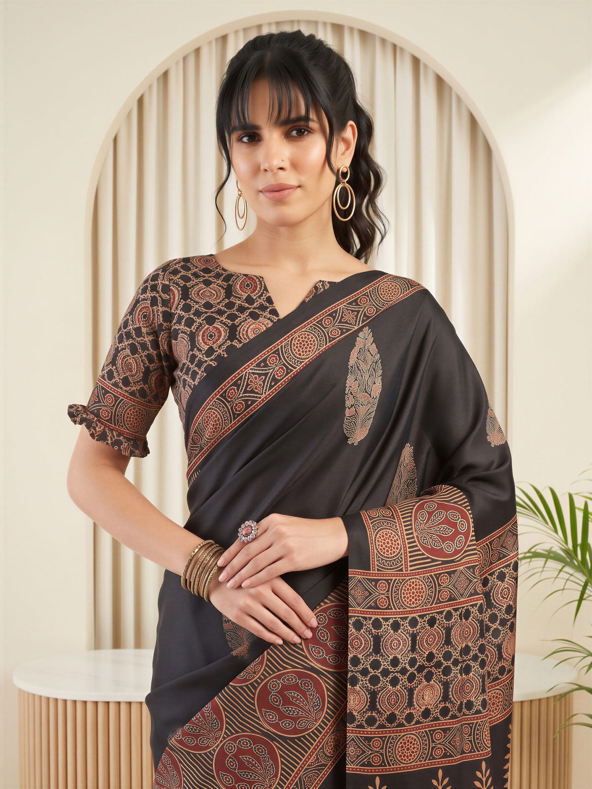 Black Silk Blend saree – detail view 4