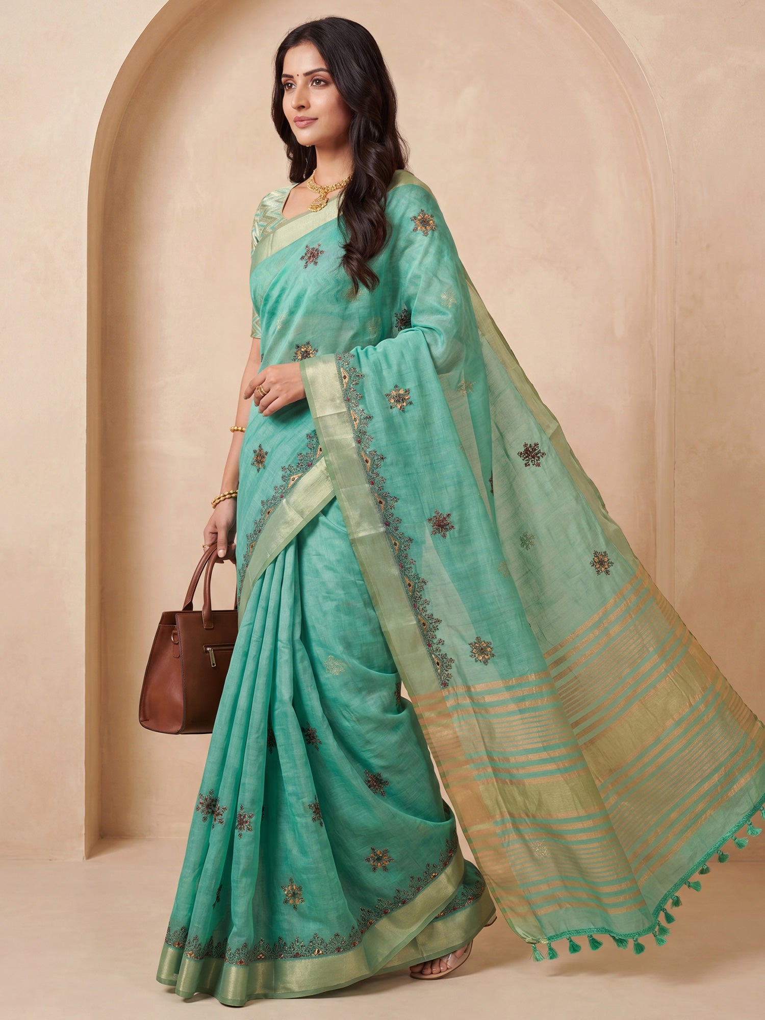 Sea Green Cotton Linen saree – detail view 3
