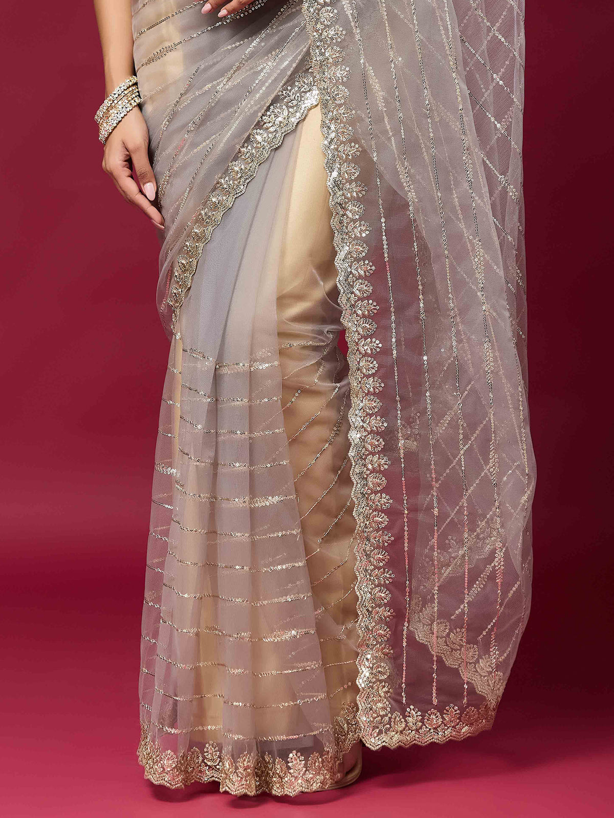 Grey Net saree – detail view 5
