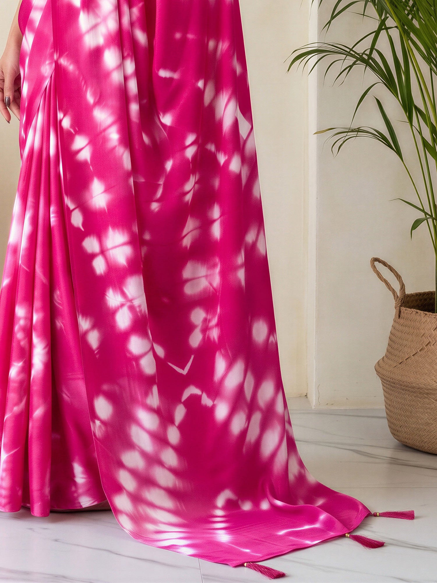 Pink Satin Silk saree – detail view 5