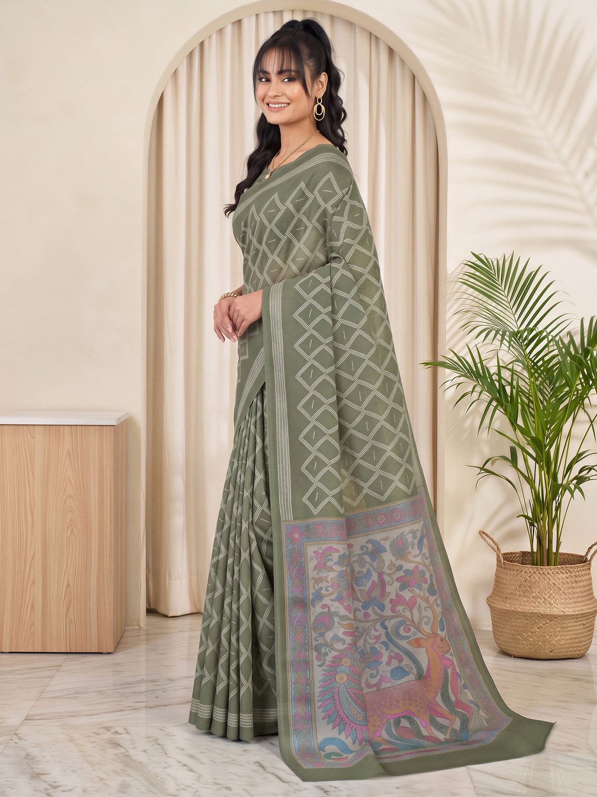 Olive Linen Blend saree – detail view 2